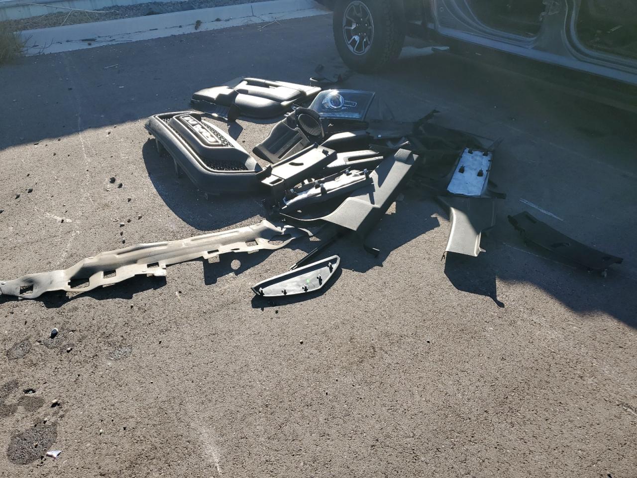 2017 RAM 1500 VIN 1C6RR7YT7HS711156 Copart auction photo, side damage thumbnail 12