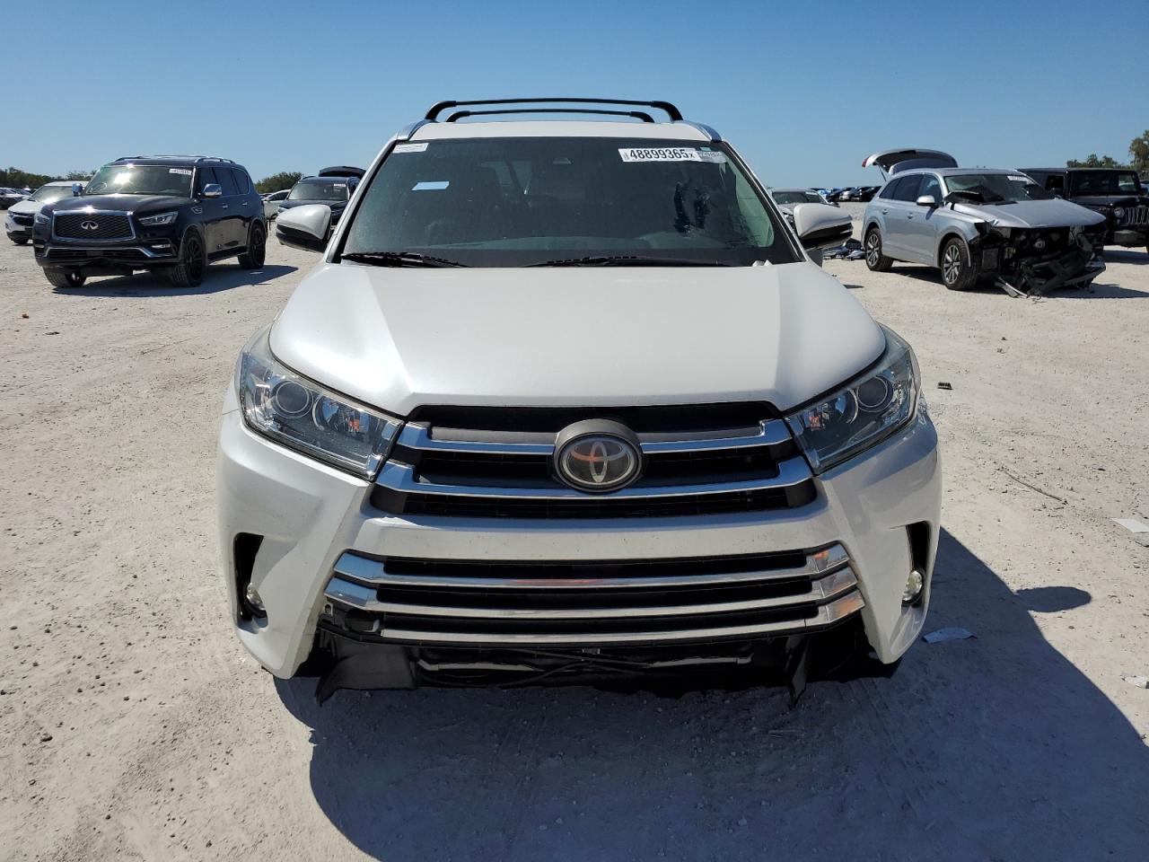2018 Toyota Highlander VIN 5TDYZRFH9JS273091 Copart auction photo, front end damage thumbnail 5