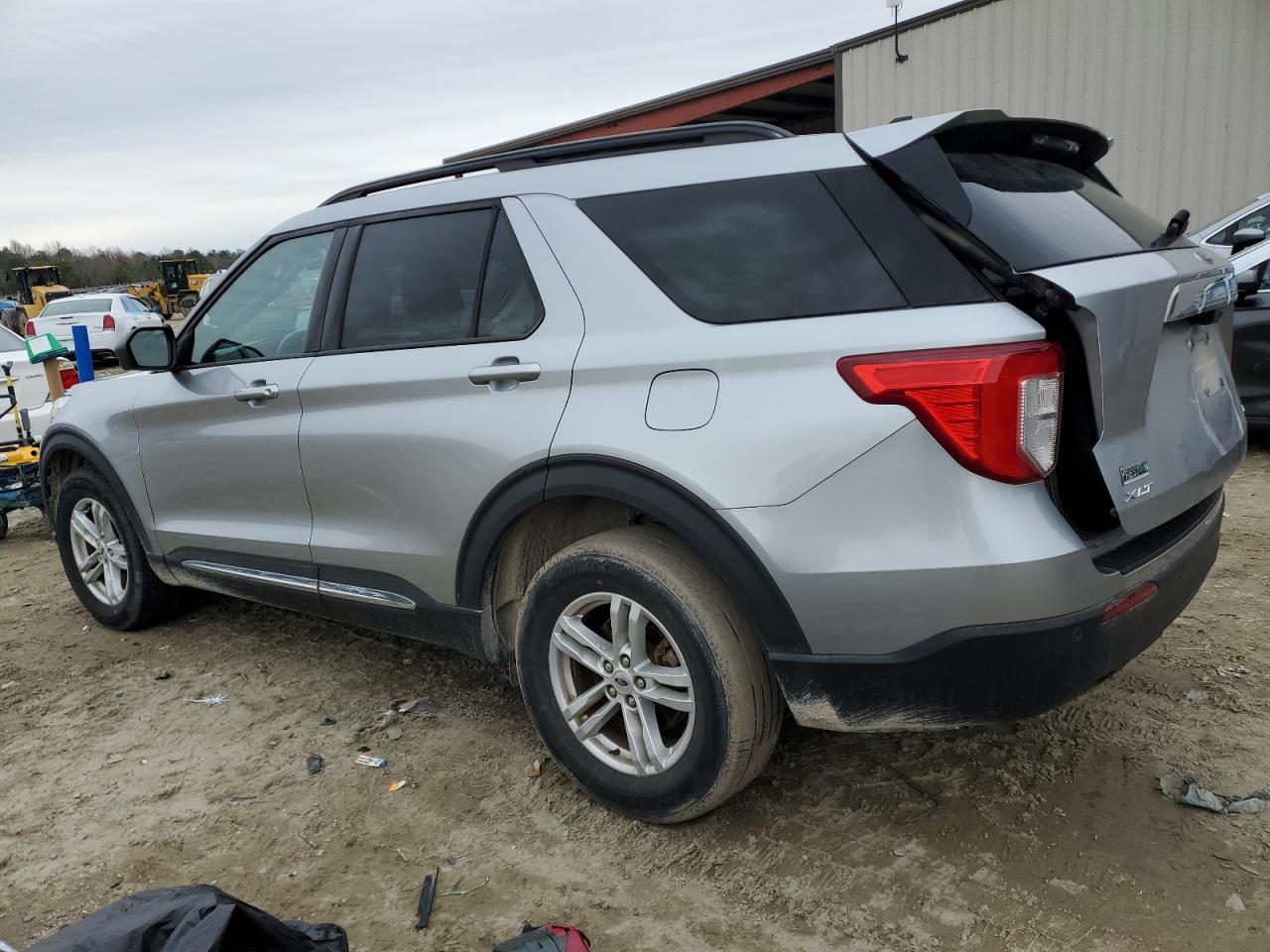 2021 Ford Explorer VIN 1FMSK8DH2MGA57763 Copart auction photo, side / front end damage thumbnail 2