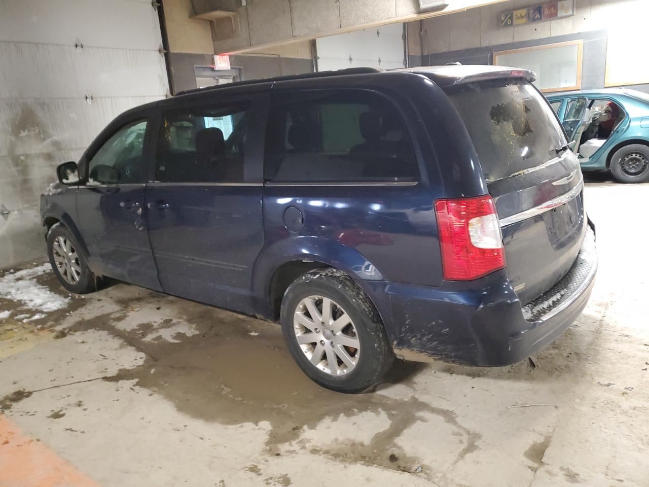 2014 Chrysler Town & Country VIN 2C4RC1BG5ER255870 Copart auction photo, front end / minor dent/scratches damage thumbnail 2