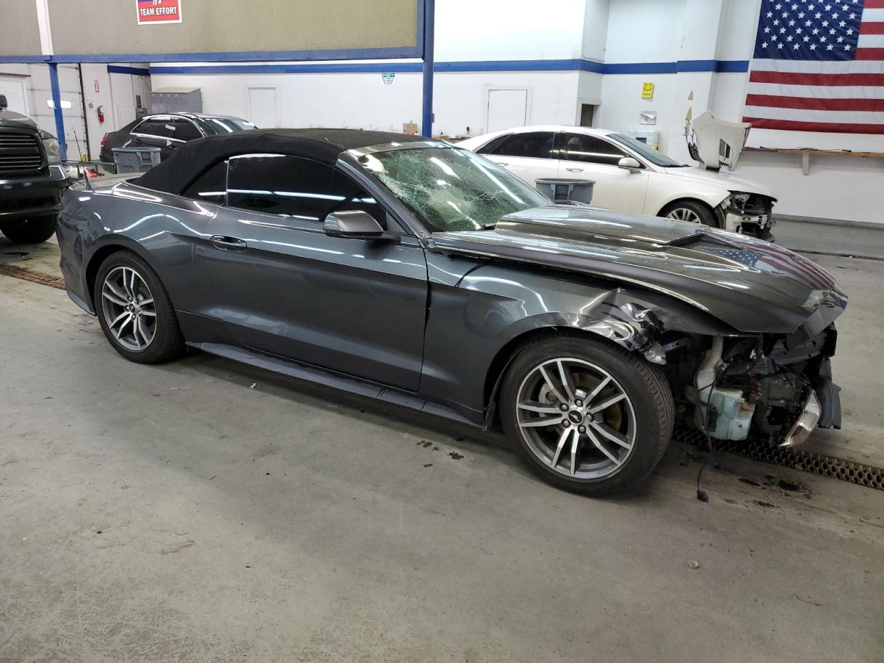2015 Ford Mustang VIN 1FATP8UH5F5380719 Copart auction photo, front end / side damage thumbnail 4
