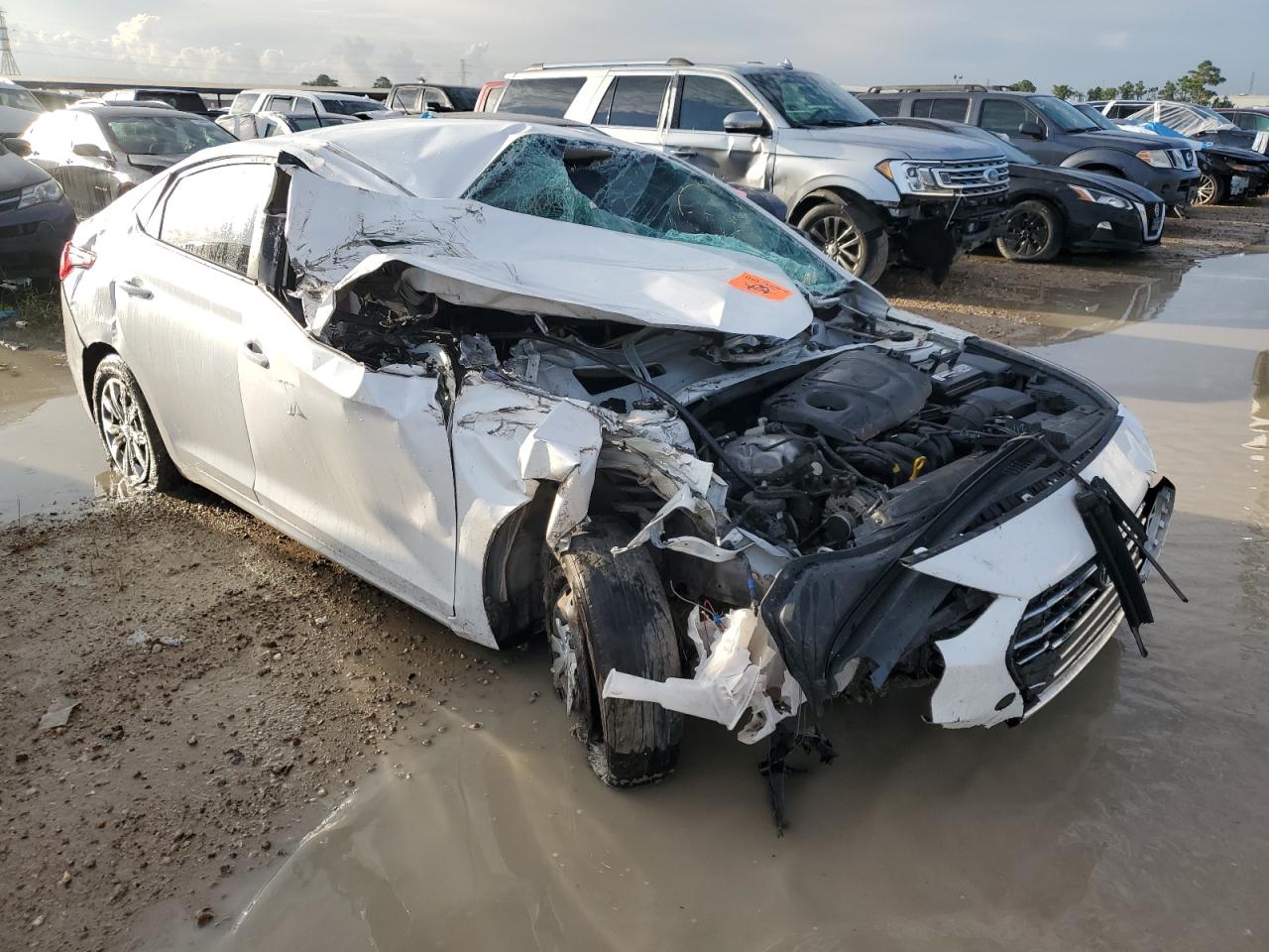 2019 Hyundai Accent VIN 3KPC24A36KE067915 Copart auction photo, all over damage thumbnail 4