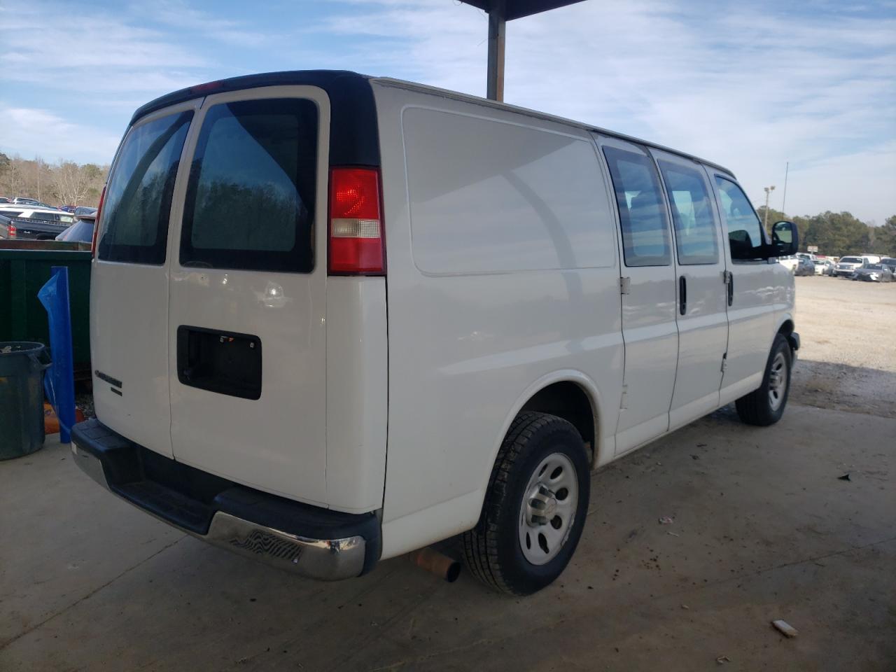 2014 Chevrolet Express VIN 1GCSGAFXXE1147720 Copart auction photo, minor dent/scratches damage thumbnail 3