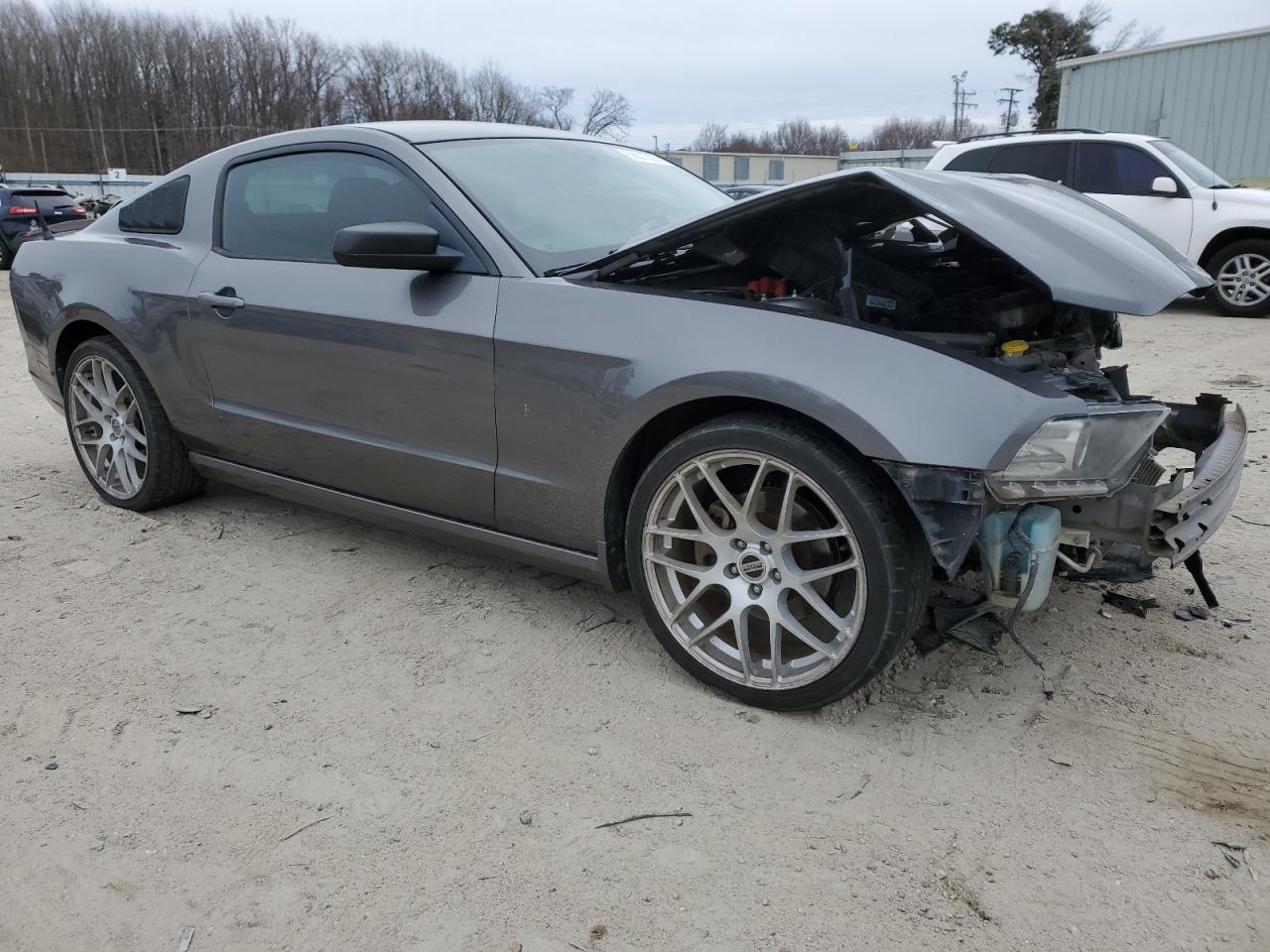 2014 Ford Mustang VIN 1ZVBP8AM8E5309470 Copart auction photo, front end damage thumbnail 4