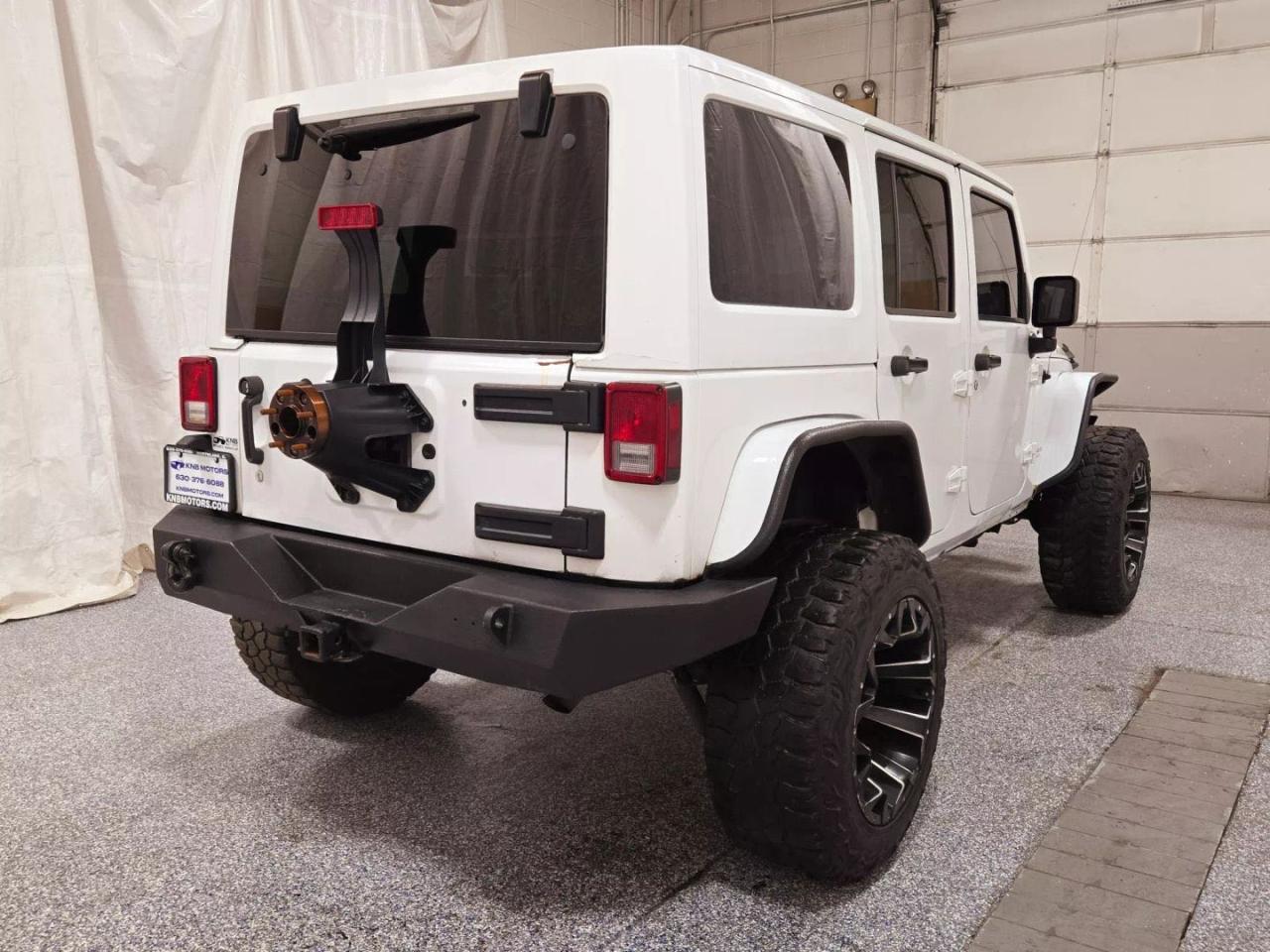 2012 Jeep Wrangler VIN 1C4HJWFG3CL164644 Copart auction photo, normal wear damage thumbnail 4