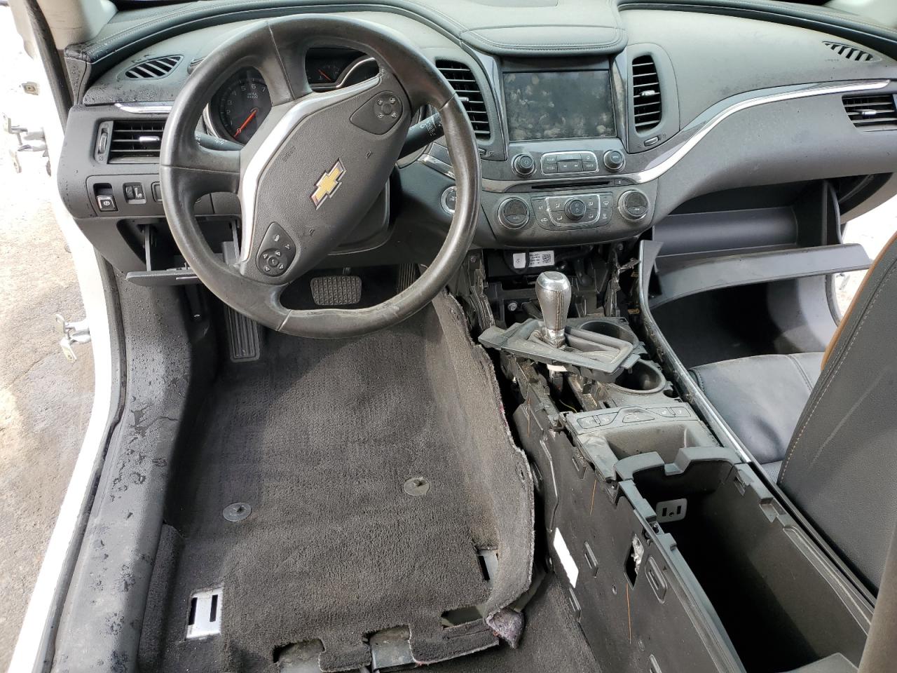 2020 Chevrolet Impala VIN 1G1105S32LU113074 Copart auction photo, vandalism damage thumbnail 8