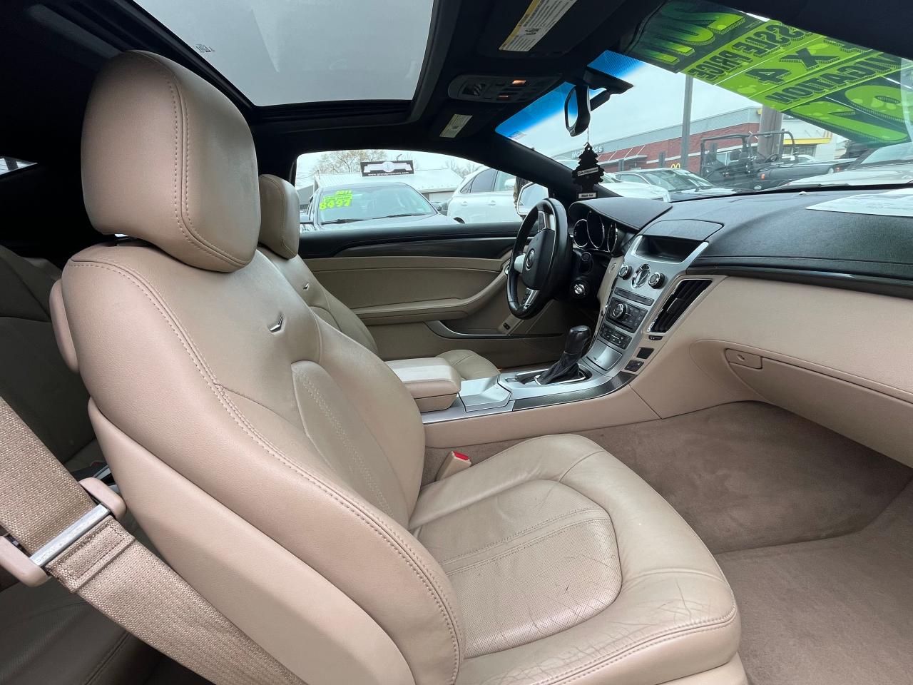 2011 Cadillac CTS VIN 1G6DM1ED3B0157390 Copart auction photo, minor dent/scratches / normal wear damage thumbnail 5
