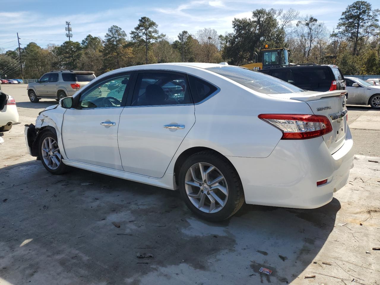 2015 Nissan Sentra VIN 3N1AB7AP4FY216843 Copart auction photo, front end damage thumbnail 2