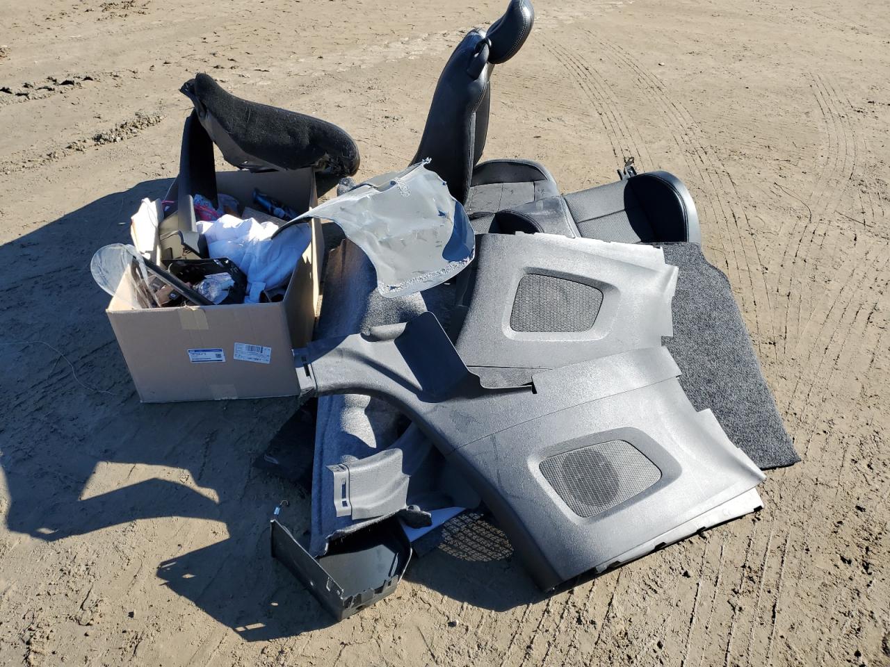 2020 Ford Mustang VIN 1FATP8UH2L5115283 Copart auction photo, side / rear end damage thumbnail 12