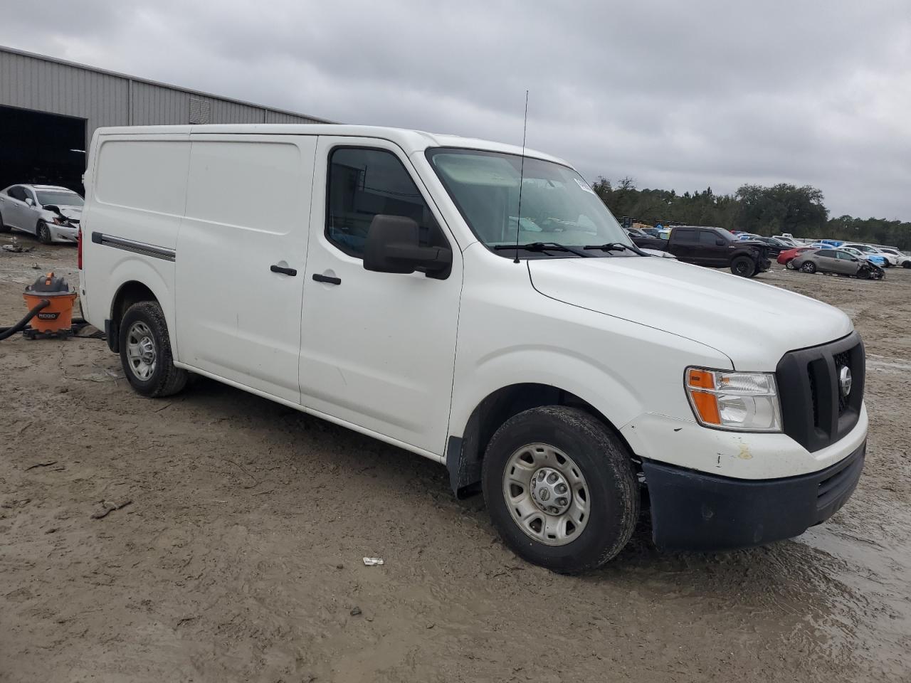 2018 Nissan NV VIN 1N6BF0KM5JN811253 Copart auction photo, side damage thumbnail 4