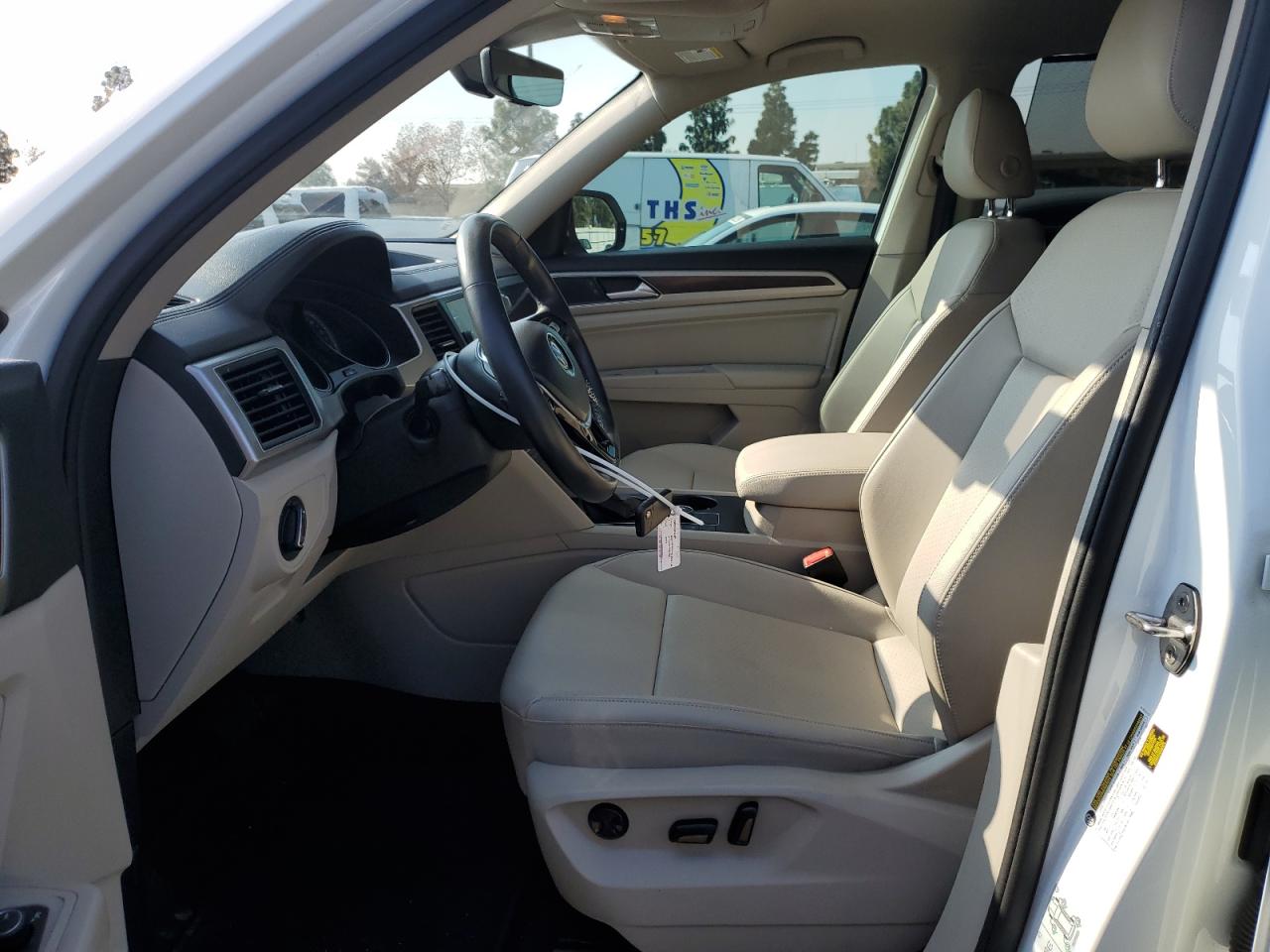 2019 Volkswagen Atlas VIN 1V2UR2CA8KC529820 Copart auction photo, water/flood / top/roof damage thumbnail 7