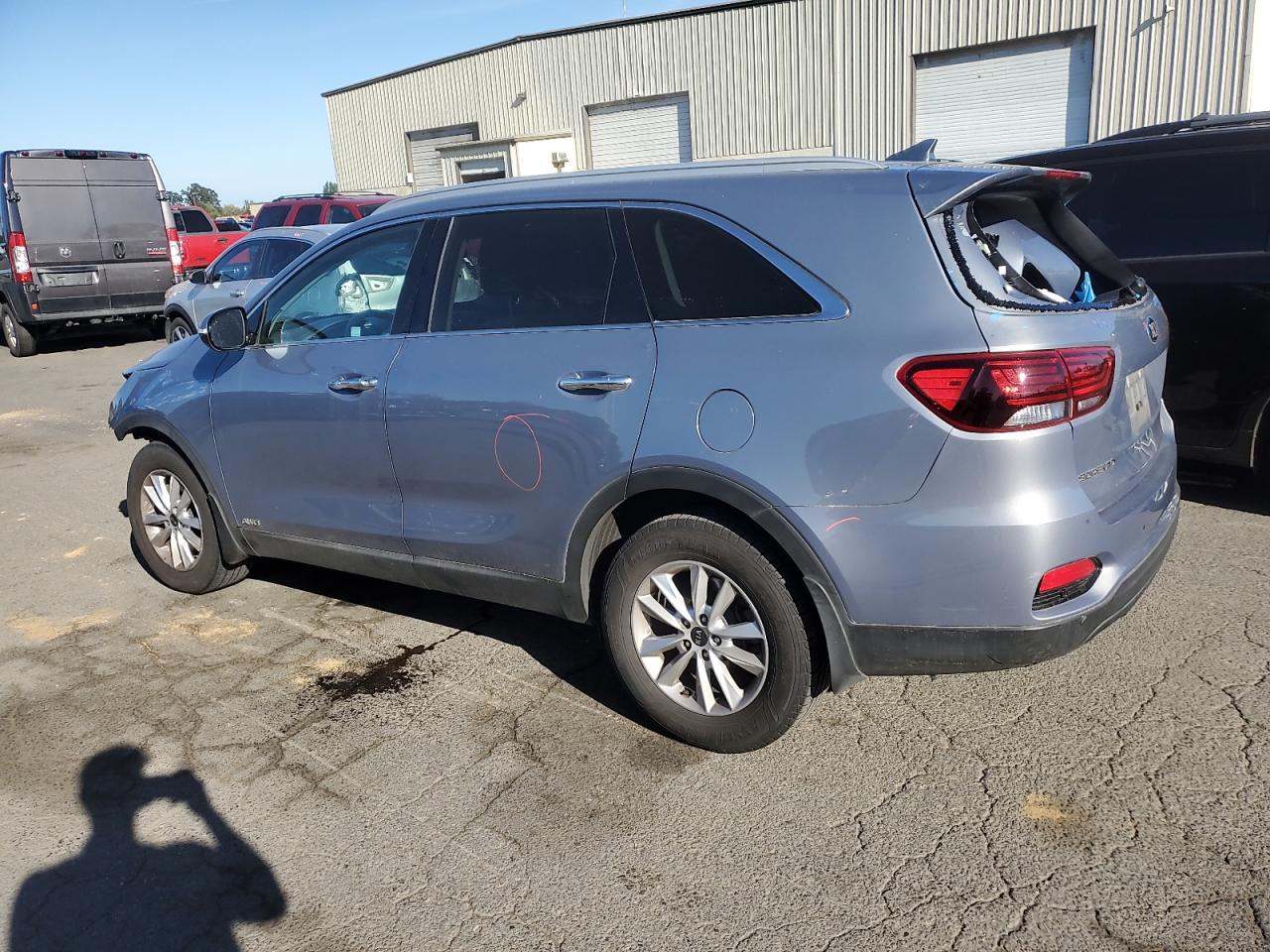 2019 KIA Sorento VIN 5XYPGDA31KG595691 Copart auction photo, all over damage thumbnail 2