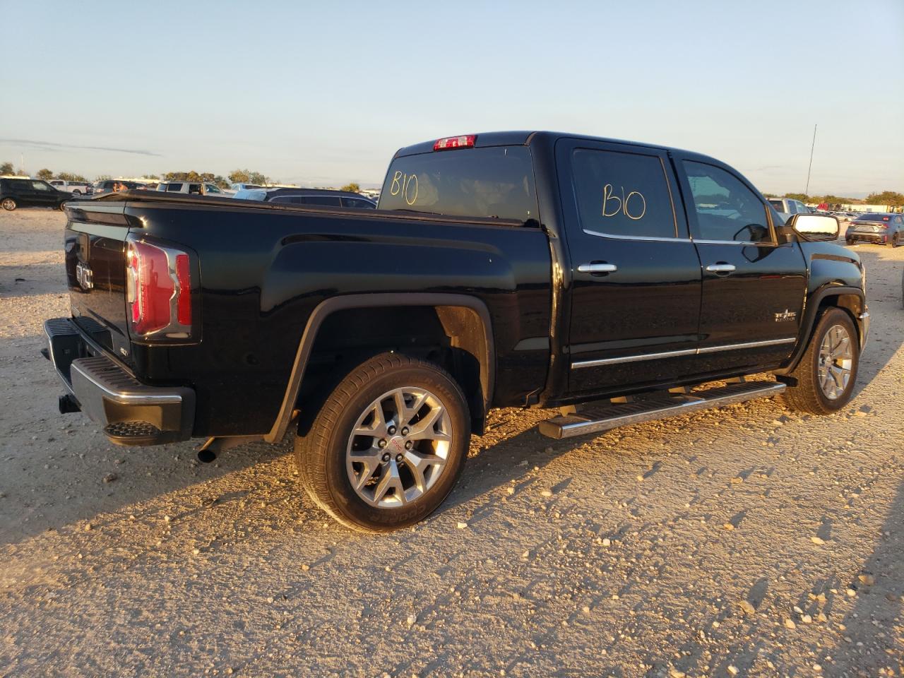 2018 GMC Sierra VIN 3GTP1NEC5JG441163 Copart auction photo, front end / side damage thumbnail 3