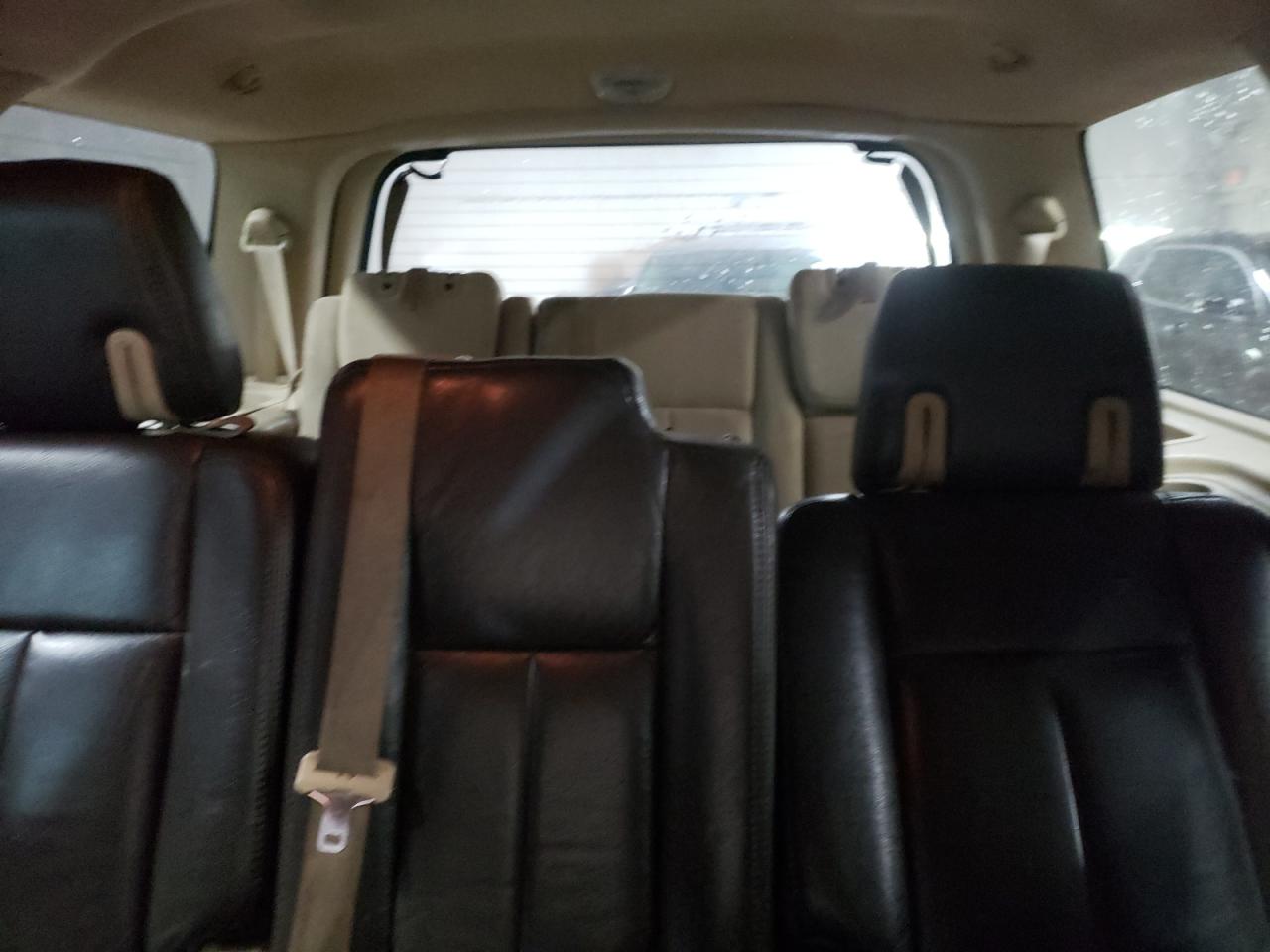 2007 Ford Expedition VIN 1FMFU165X7LA47192 Copart auction photo, front end damage thumbnail 10