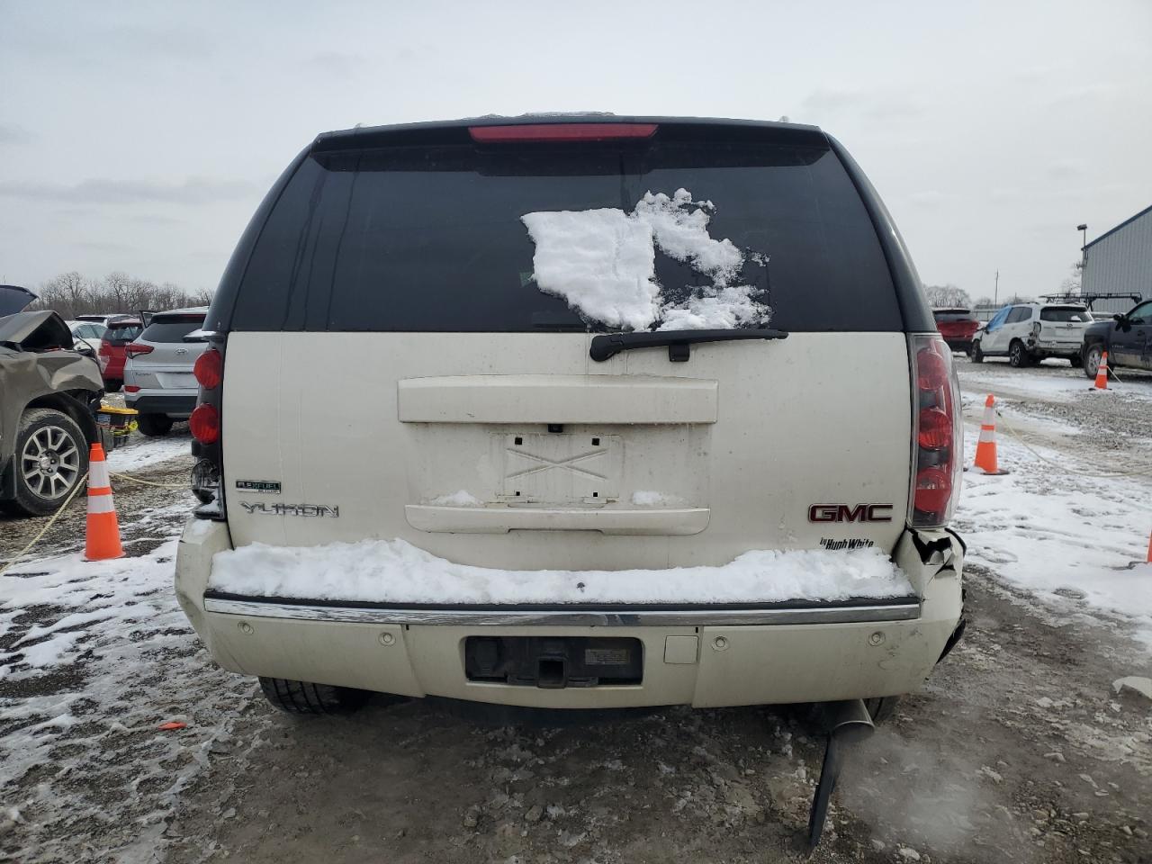 2011 GMC Yukon VIN 1GKS2EEF5BR388343 Copart auction photo, rear end / front end damage thumbnail 6