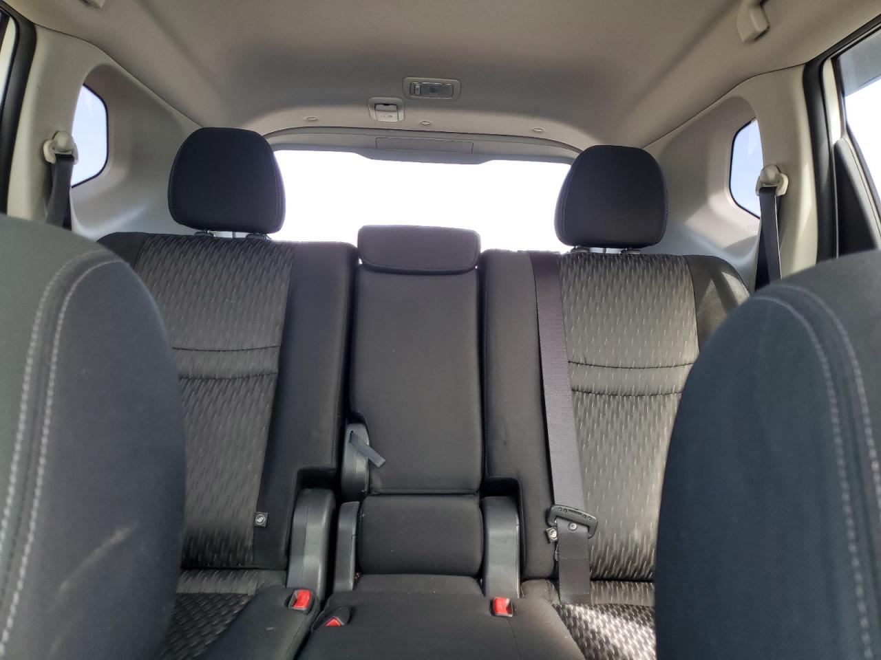 2017 Nissan Rogue VIN JN8AT2MV7HW004637 Copart auction photo, front end / minor dent/scratches damage thumbnail 10