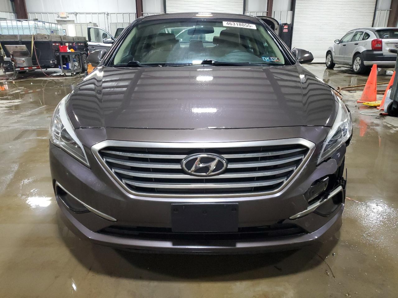 2016 Hyundai Sonata VIN 5NPE24AF6GH412270 Copart auction photo, front end / rear end damage thumbnail 5