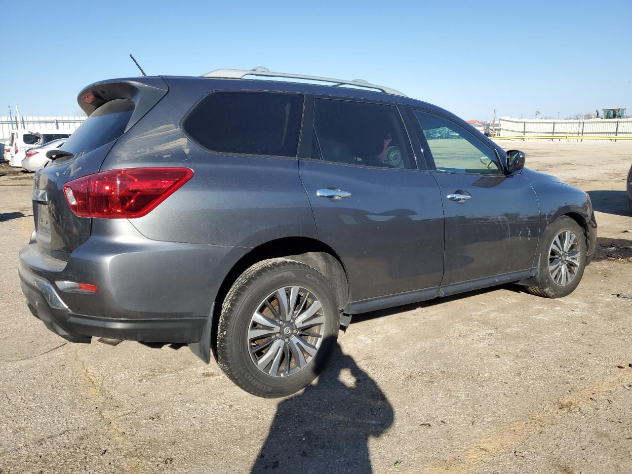 2018 Nissan Pathfinder VIN 5N1DR2MN3JC674034 Copart auction photo, all over damage thumbnail 3