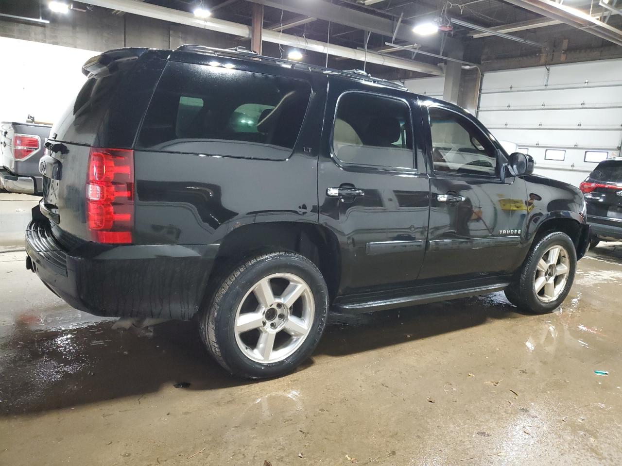 2007 Chevrolet Tahoe VIN 1GNFK13037J262192 Copart auction photo, mechanical damage thumbnail 3