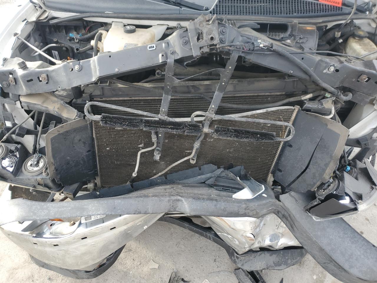 2017 GMC Savana VIN 1GJZ7PFF6H1104966 Copart auction photo, front end / minor dent/scratches damage thumbnail 13