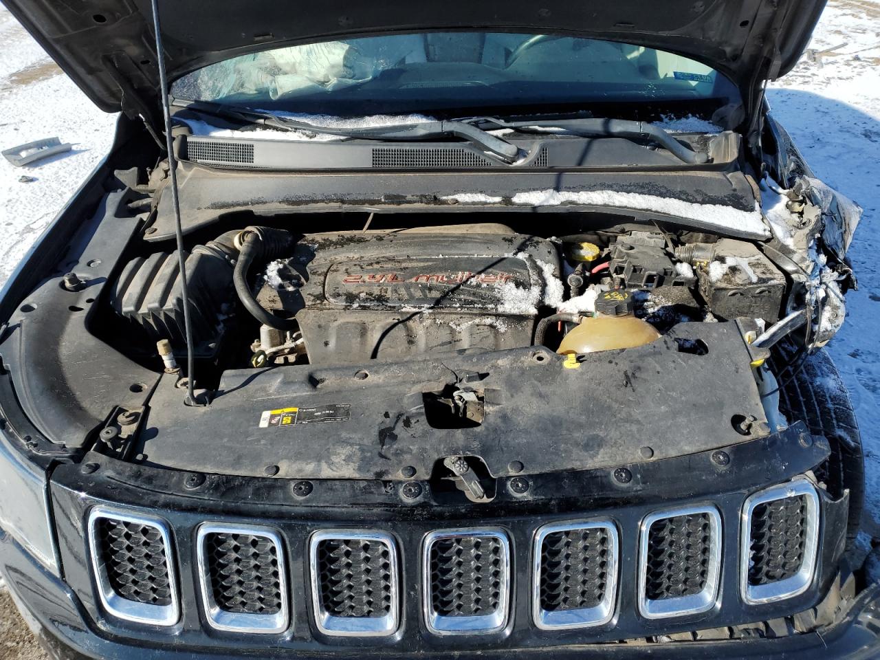 2017 Jeep Compass VIN 3C4NJDBB9HT680018 Copart auction photo, front end / side damage thumbnail 12