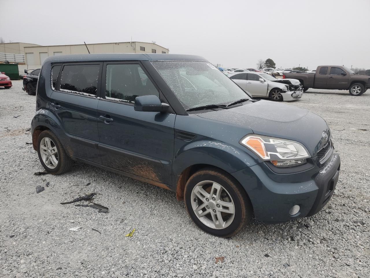 2011 KIA Soul VIN KNDJT2A29B7196716 Copart auction photo, front end / minor dent/scratches damage thumbnail 4