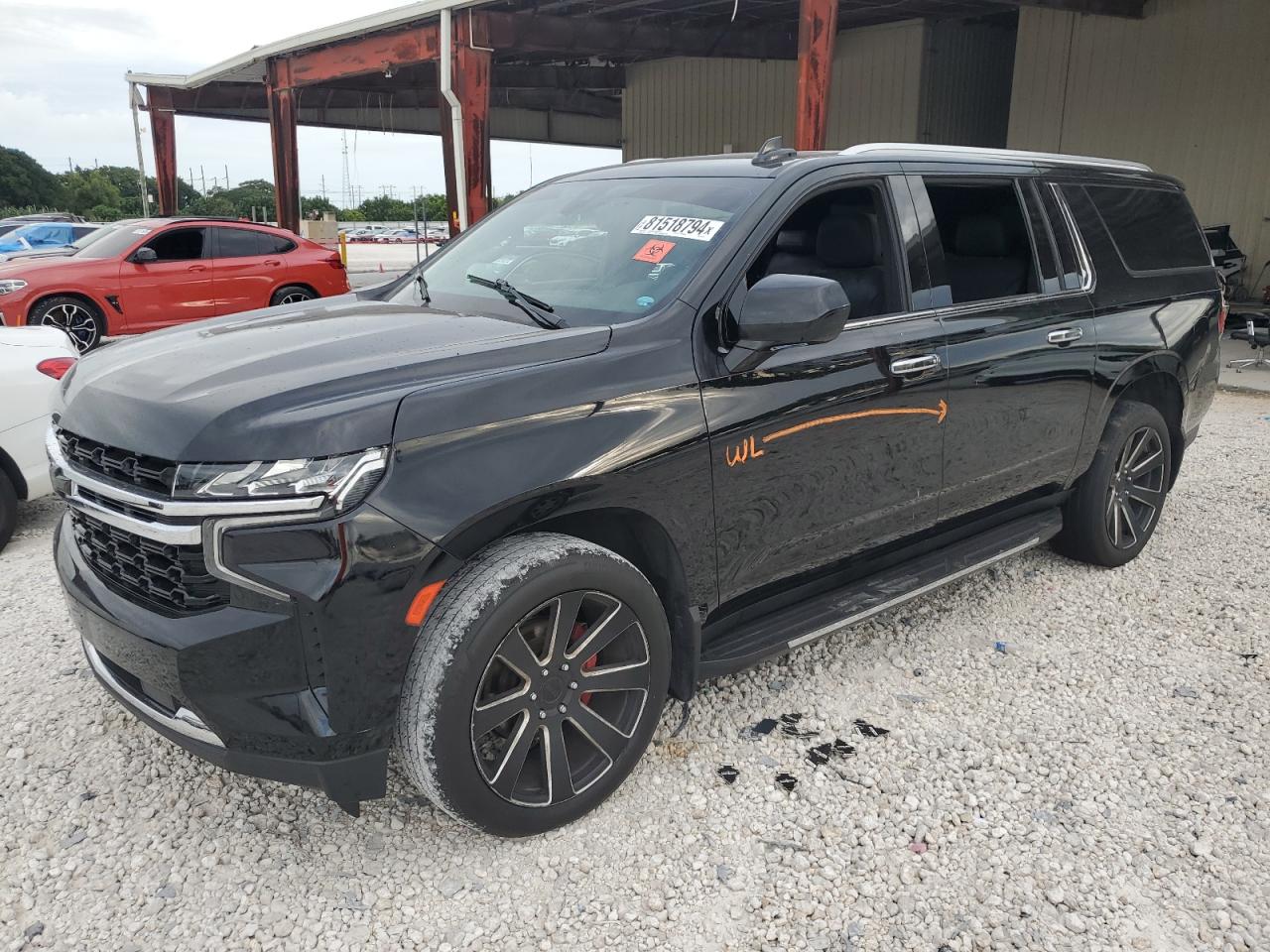 2021 Chevrolet Suburban VIN 1GNSCBKDXMR396412