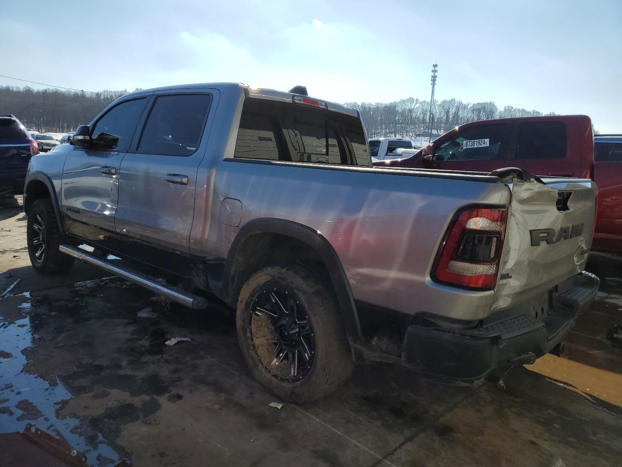 2019 RAM 1500 VIN 1C6SRFLT0KN541800 Copart auction photo, front end damage thumbnail 2