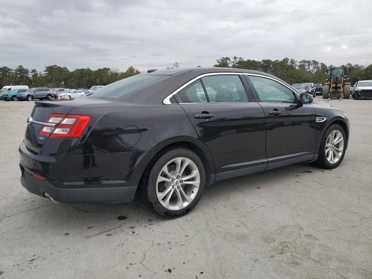 2013 Ford Taurus VIN 1FAHP2E86DG174201 Copart auction photo, front end damage thumbnail 3