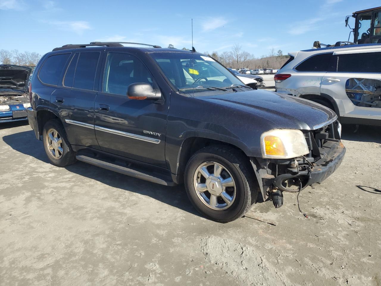 2006 GMC Envoy VIN 1GKDT13S462129176 Copart auction photo, front end damage thumbnail 4