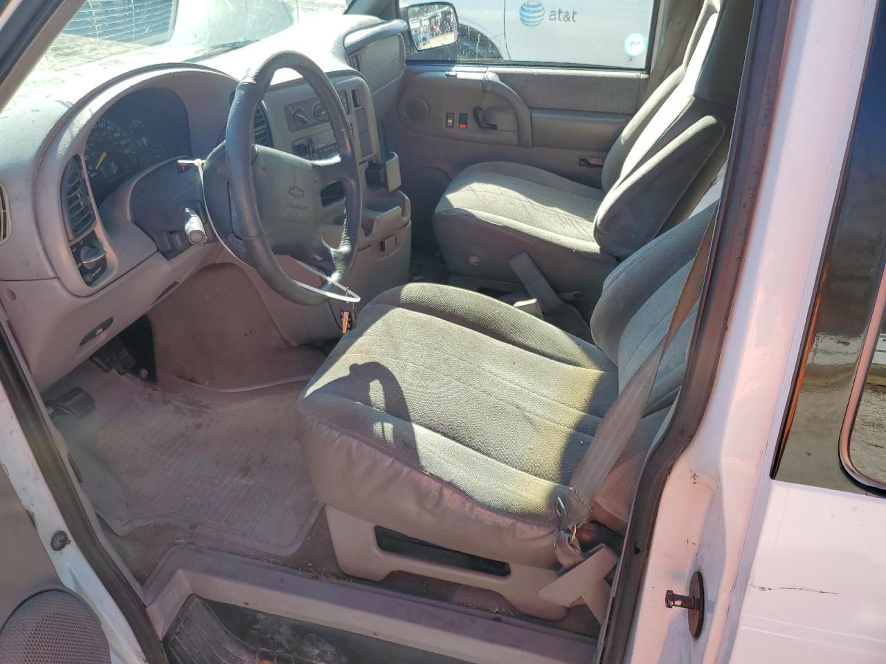 1997 Chevrolet Astro VIN 1GNDM19WXVB227170 Copart auction photo, all over damage thumbnail 7