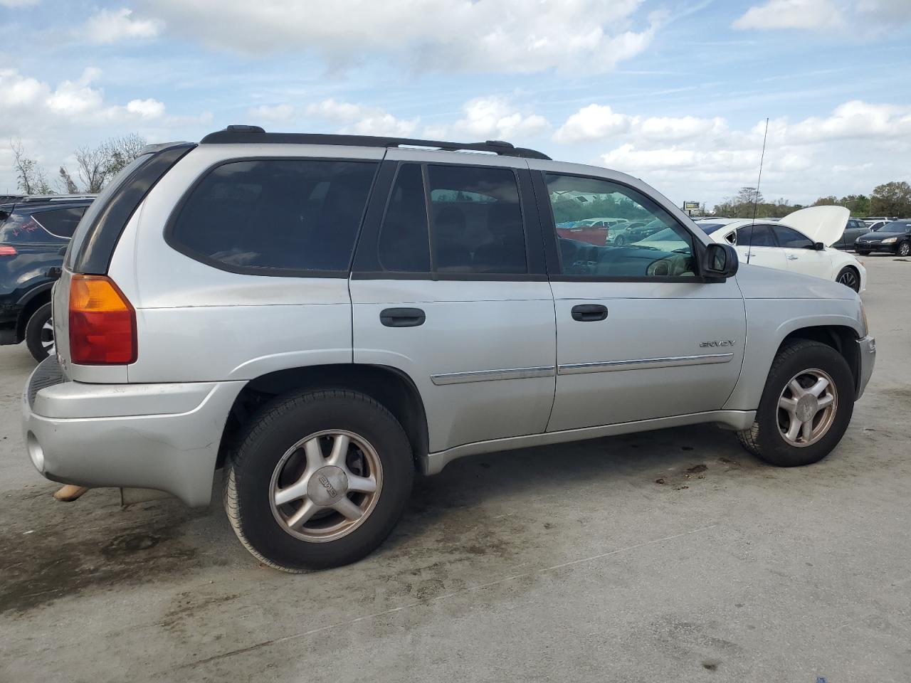 2006 GMC Envoy VIN 1GKDS13S662139632 Copart auction photo, vandalism damage thumbnail 3
