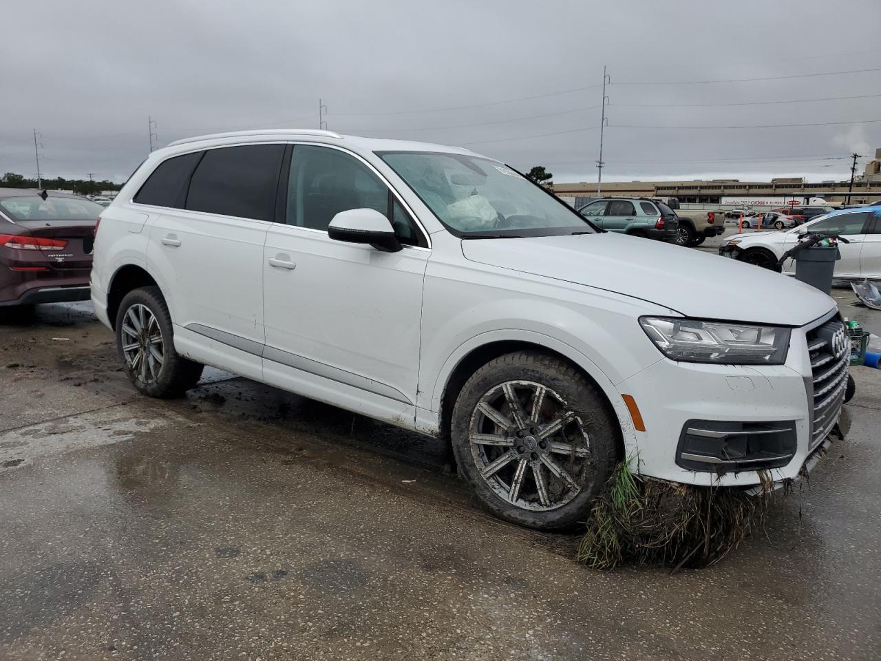 2018 Audi Q7 VIN WA1LHAF70JD016249 Copart auction photo, water/flood damage thumbnail 4