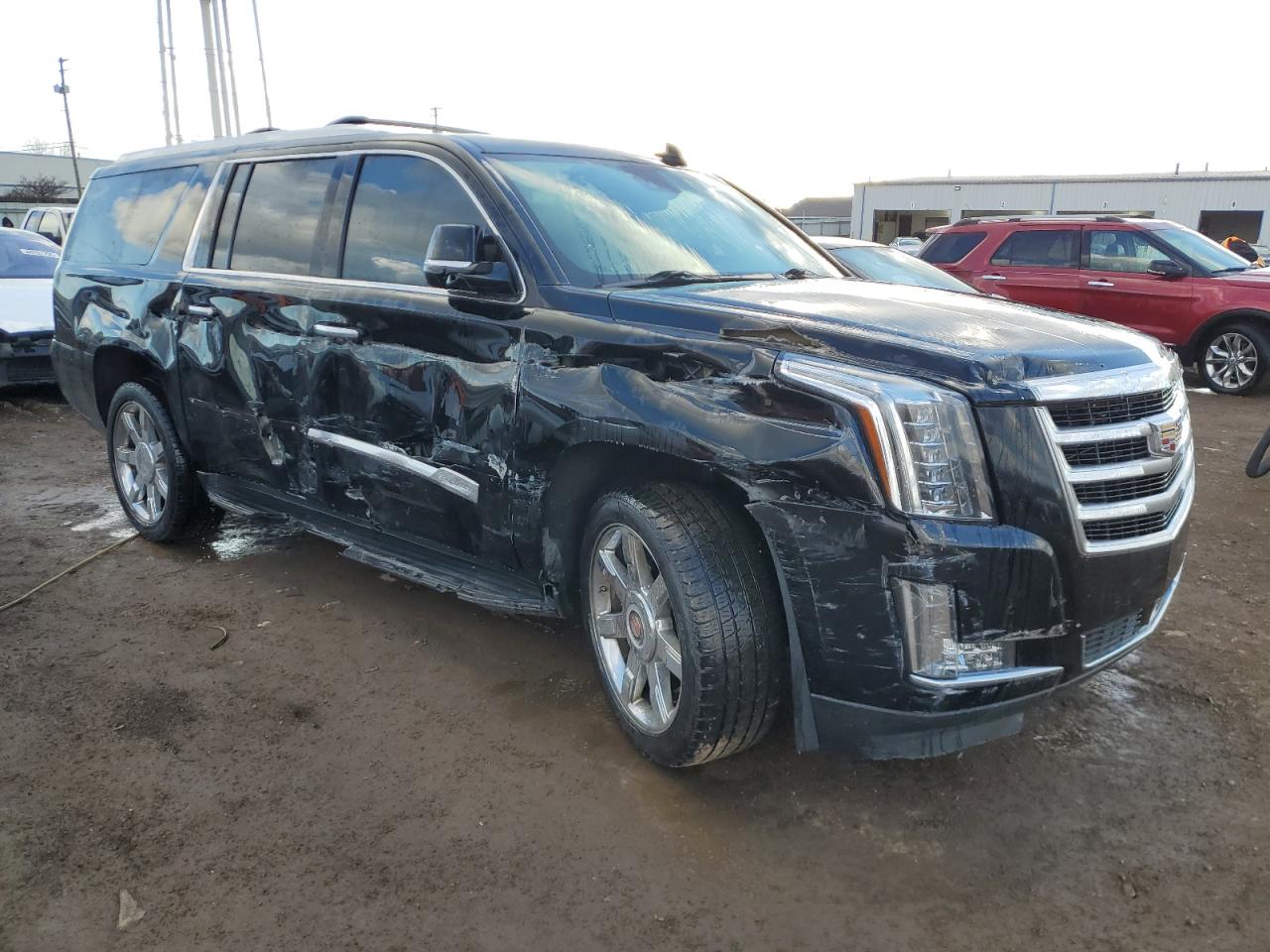 2019 Cadillac Escalade VIN 1GYS4HKJ3KR163588 Copart auction photo, all over / side damage thumbnail 4
