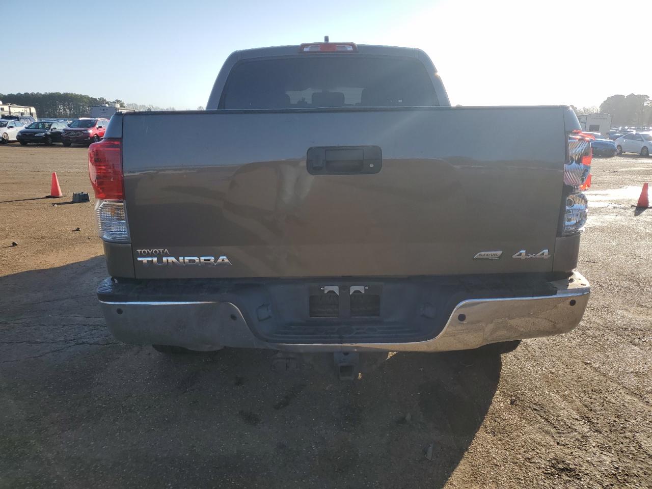 2011 Toyota Tundra VIN 5TFHW5F13BX196394 Copart auction photo, side / front end damage thumbnail 6