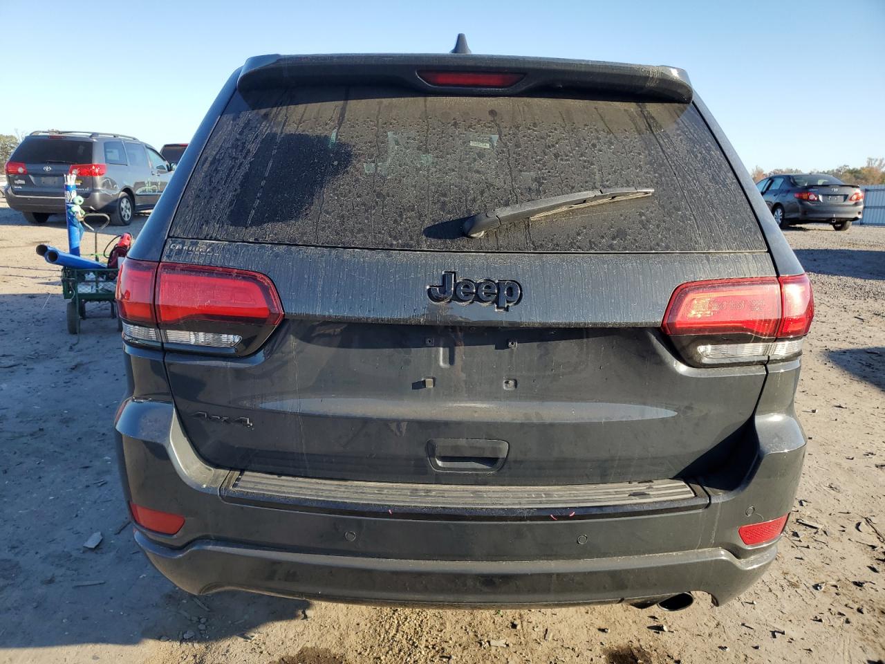 2018 Jeep Grand Cherokee VIN 1C4RJFAG2JC120594 Copart auction photo, front end / side damage thumbnail 6