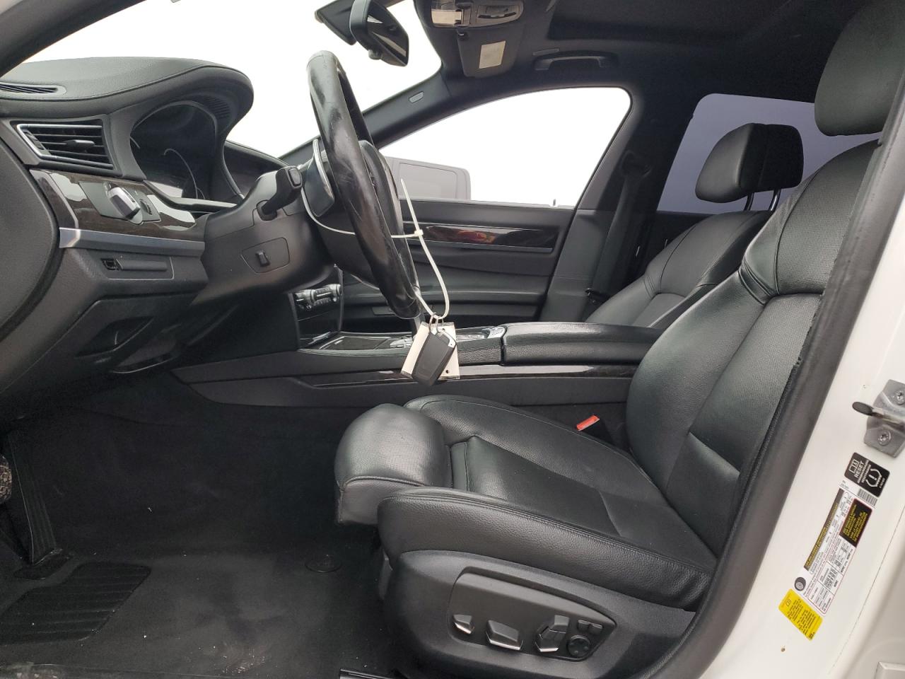 2015 BMW 7er VIN WBAYE4C52FD947008 Copart auction photo, front end / minor dent/scratches damage thumbnail 7