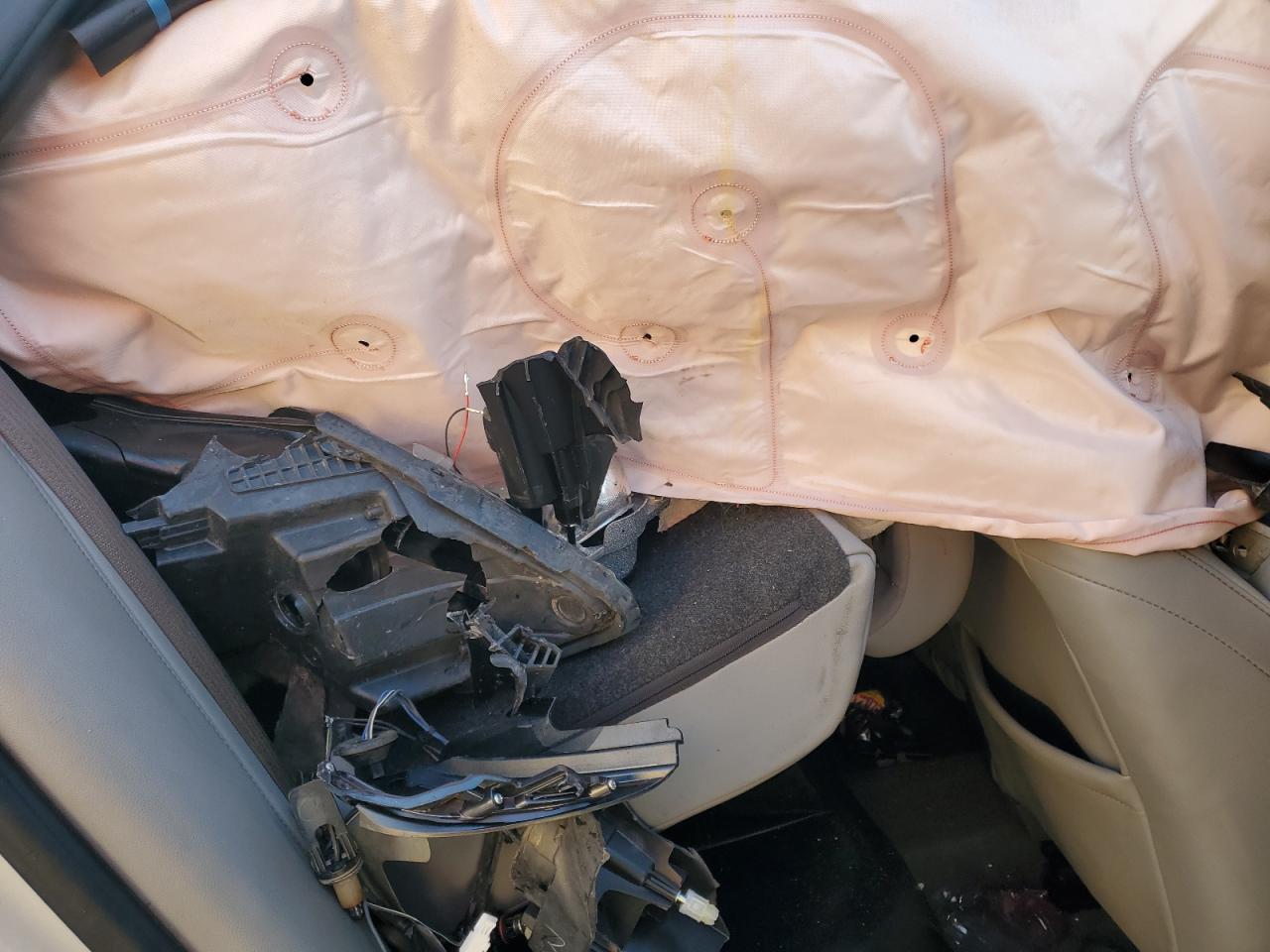2016 Chevrolet Malibu VIN 1G1ZH5SX7GF287991 Copart auction photo, all over damage thumbnail 11