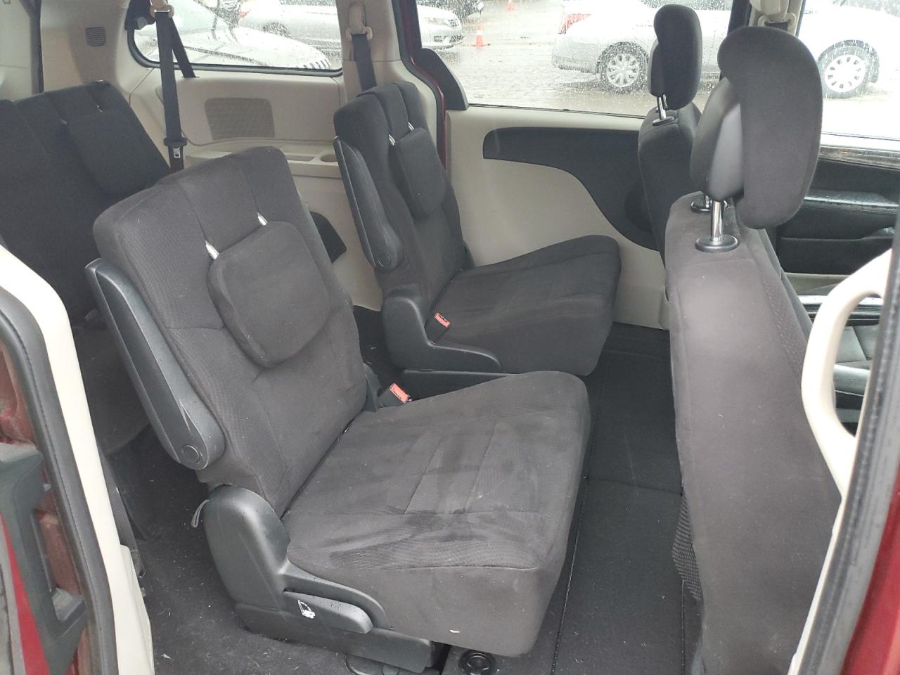 2011 Dodge Caravan VIN 2D4RN3DG7BR611866 Copart auction photo, front end damage thumbnail 11