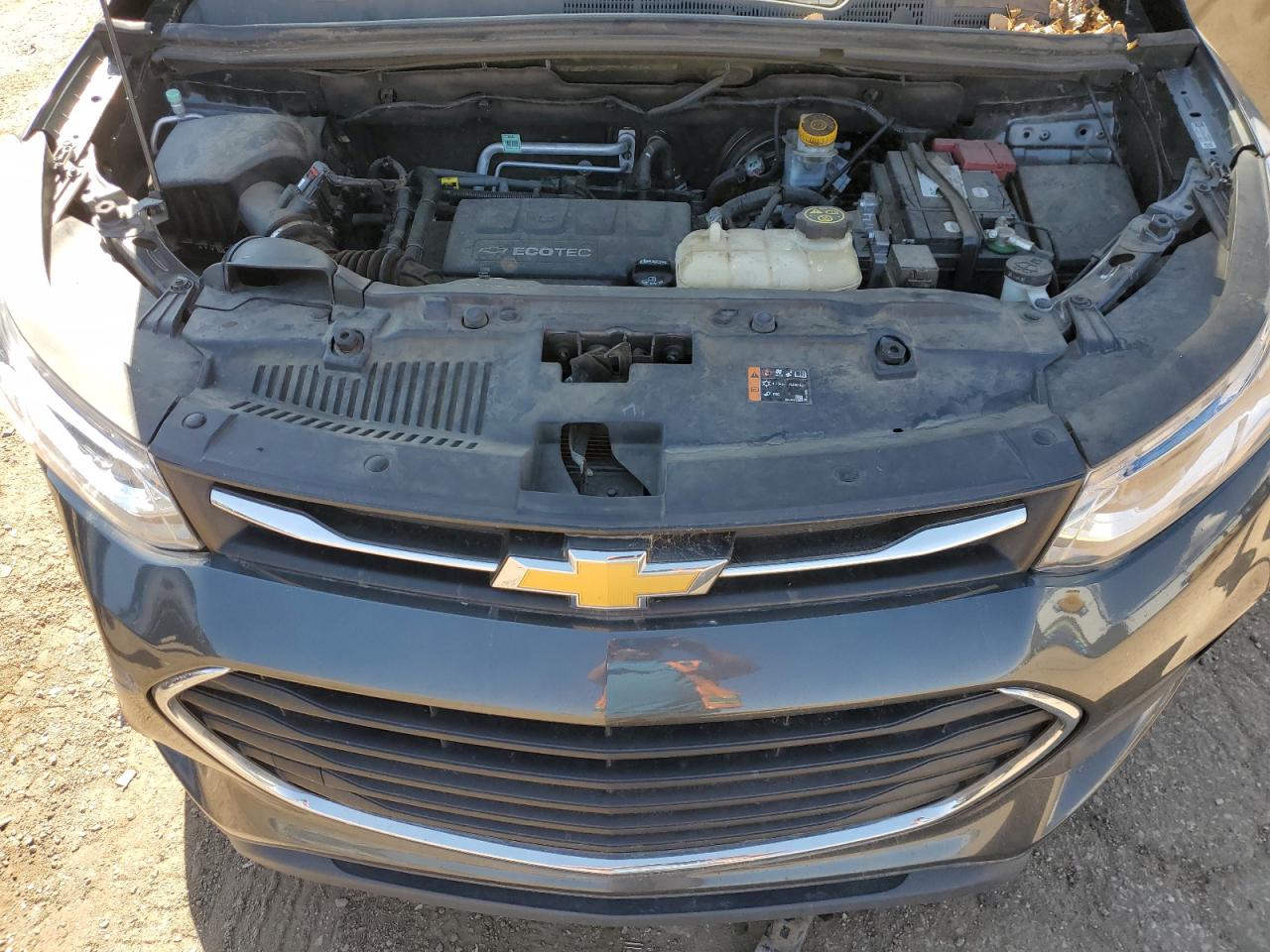 2019 Chevrolet Trax VIN 3GNCJKSB4KL405215 Copart auction photo, front end / side damage thumbnail 12