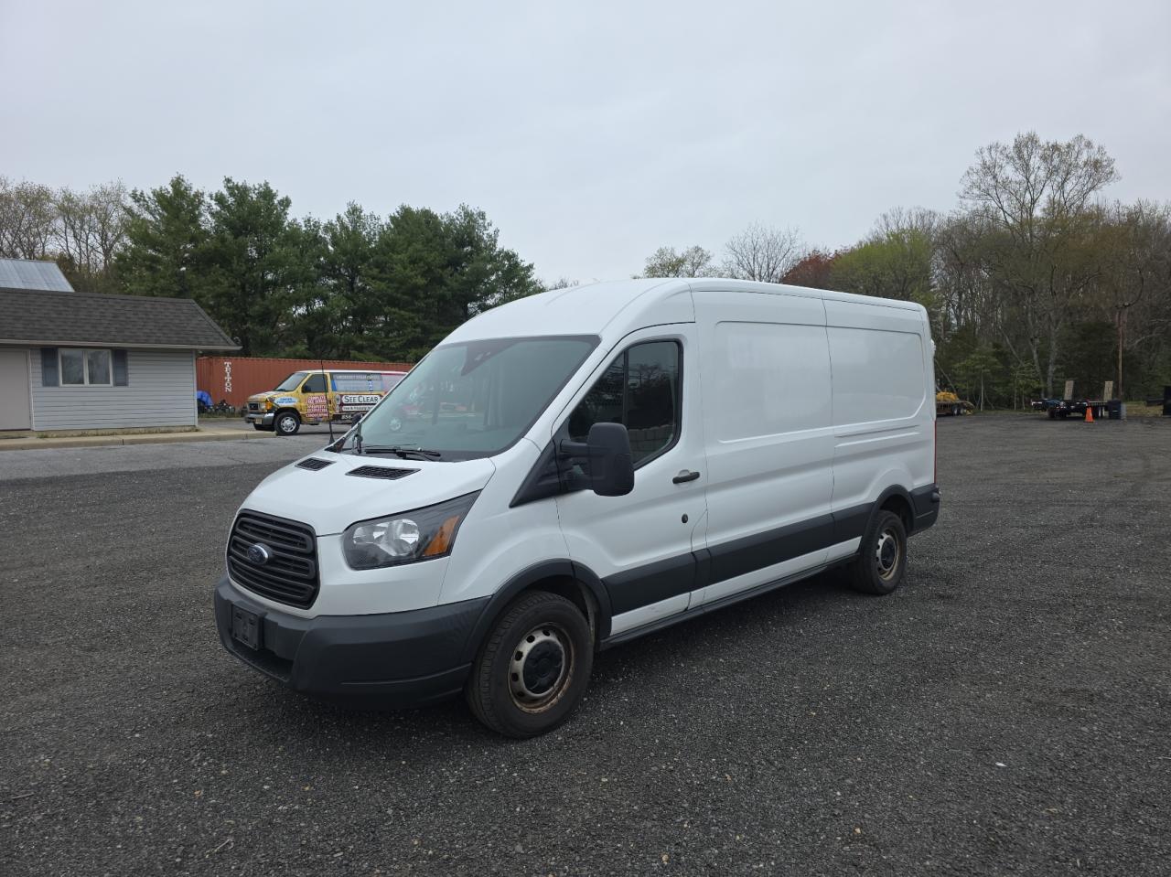 2018 Ford Transit VIN 1FTBW2CM5JKA75168 Copart auction photo, normal wear damage thumbnail 2