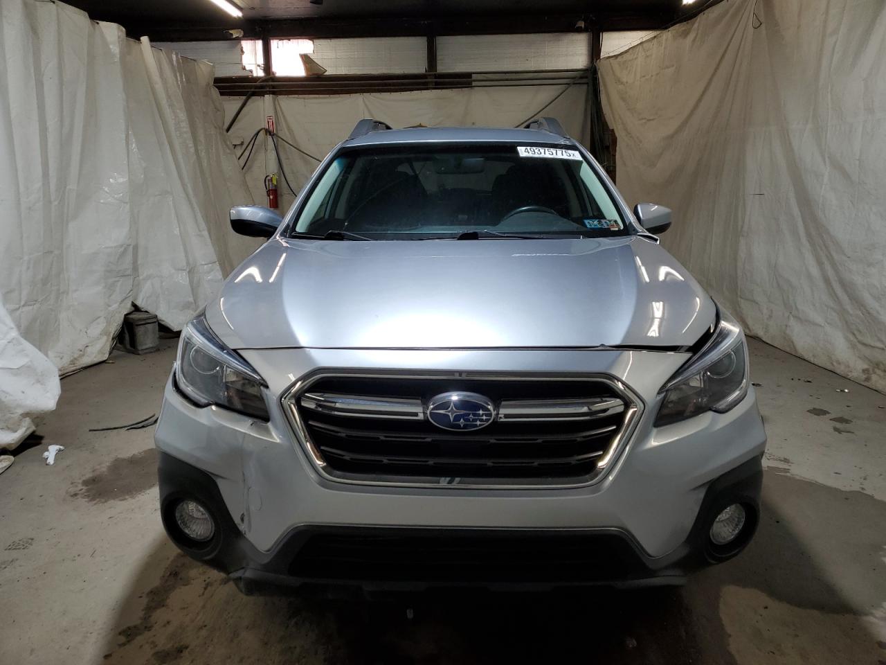 2018 Subaru Outback VIN 4S4BSACC2J3298738 Copart auction photo, side / front end damage thumbnail 5