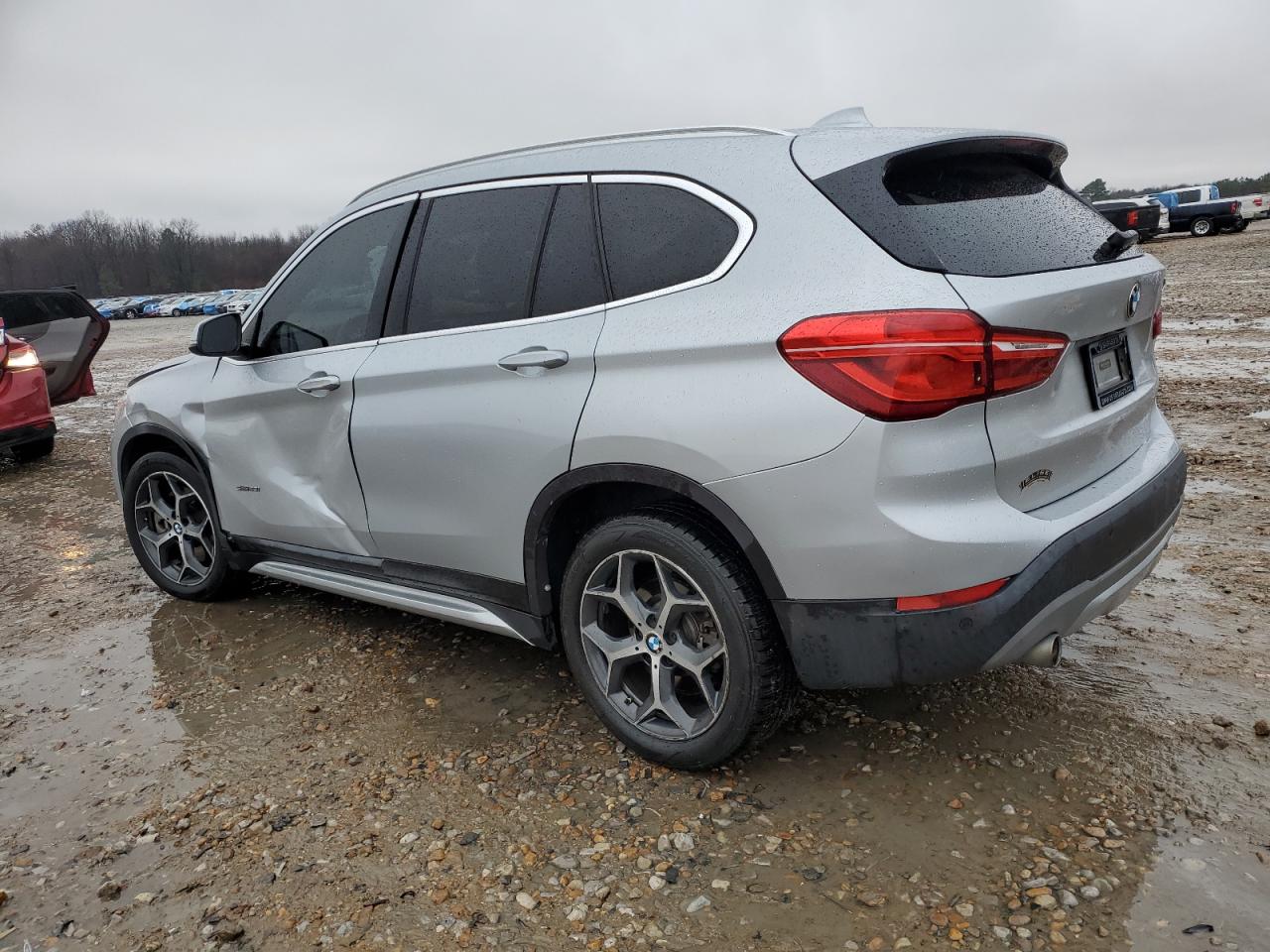 2018 BMW X1 VIN WBXHU7C33J5H39959 Copart auction photo, side damage thumbnail 2