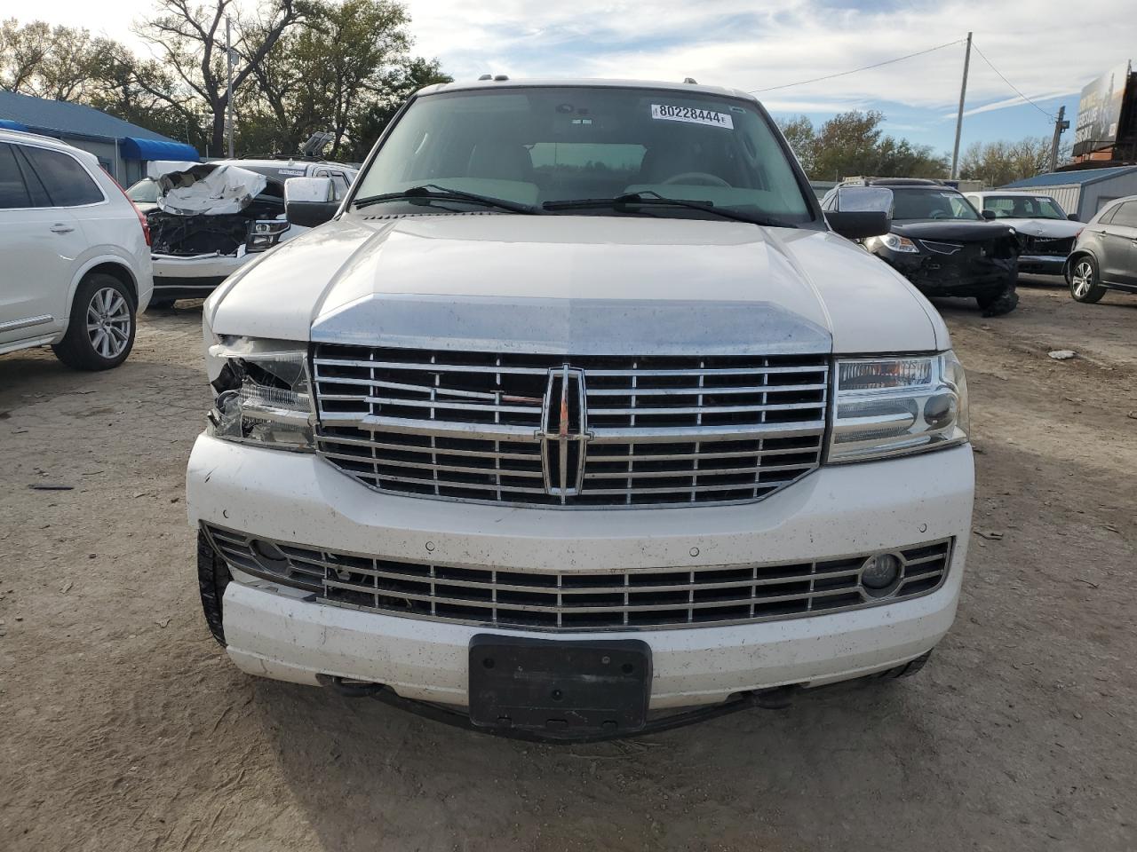 2013 Lincoln Navigator VIN 5LMJJ3J58DEL06961 Copart auction photo, front end damage thumbnail 5
