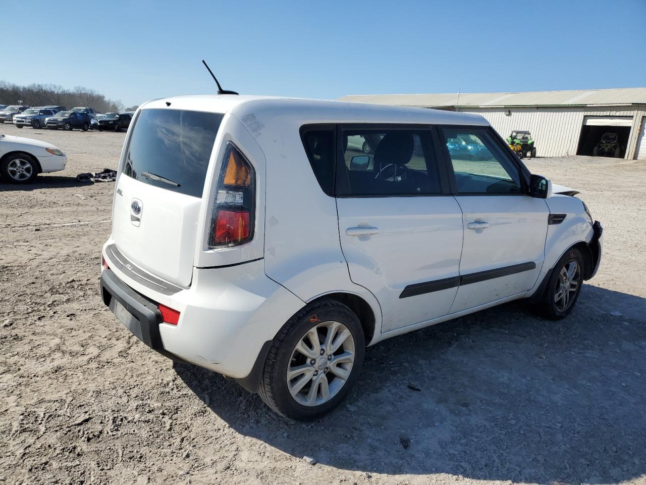 2011 KIA Soul VIN KNDJT2A23B7706073 Copart auction photo, front end damage thumbnail 3