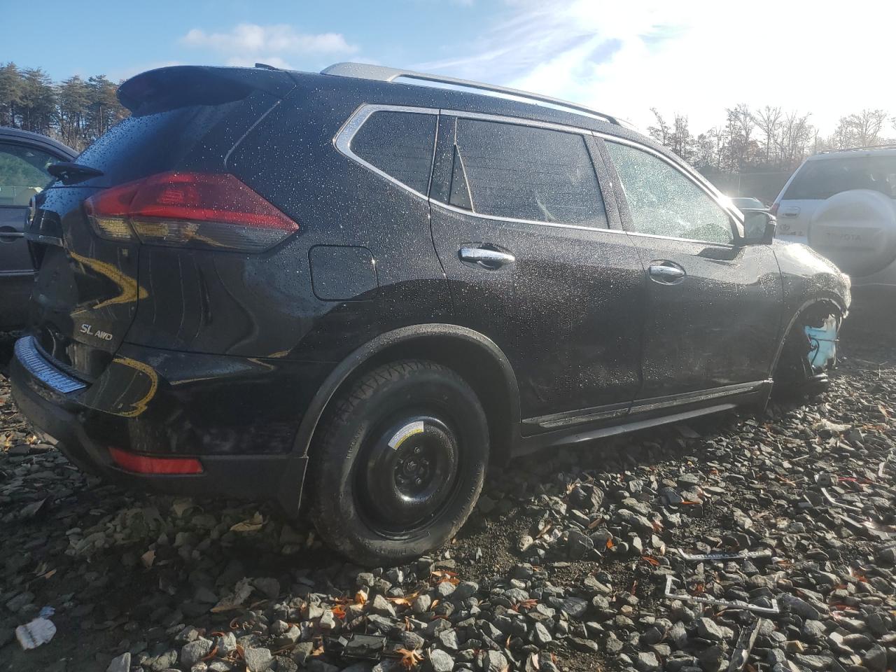 2018 Nissan Rogue VIN JN8AT2MV6JW317121 Copart auction photo, front end damage thumbnail 3