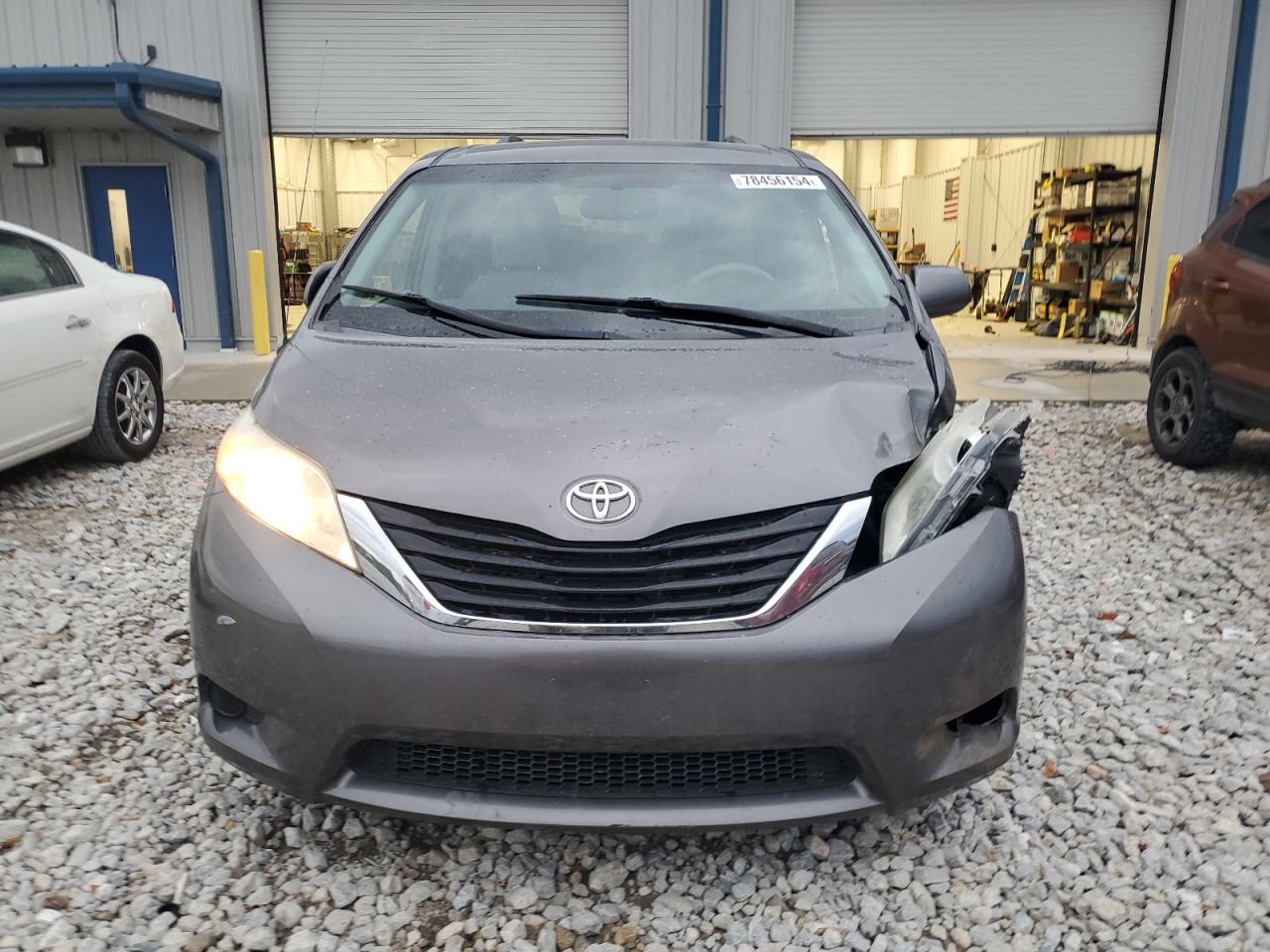 2012 Toyota Sienna VIN 5TDKK3DC3CS201725 Copart auction photo, front end / side damage thumbnail 5