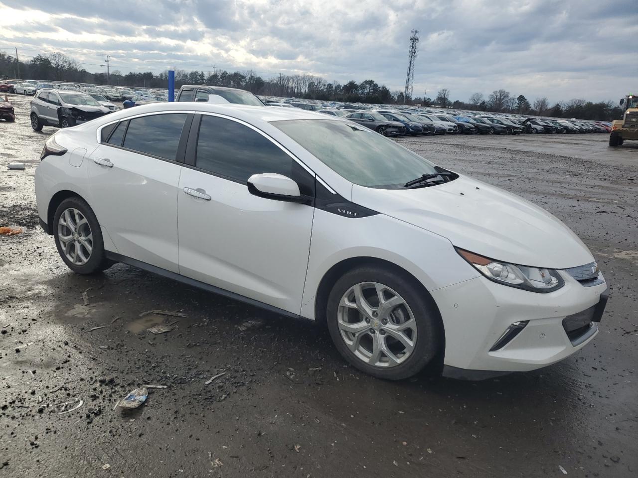 2017 Chevrolet Volt VIN 1G1RB6S55HU153483 Copart auction photo, minor dent/scratches damage thumbnail 4