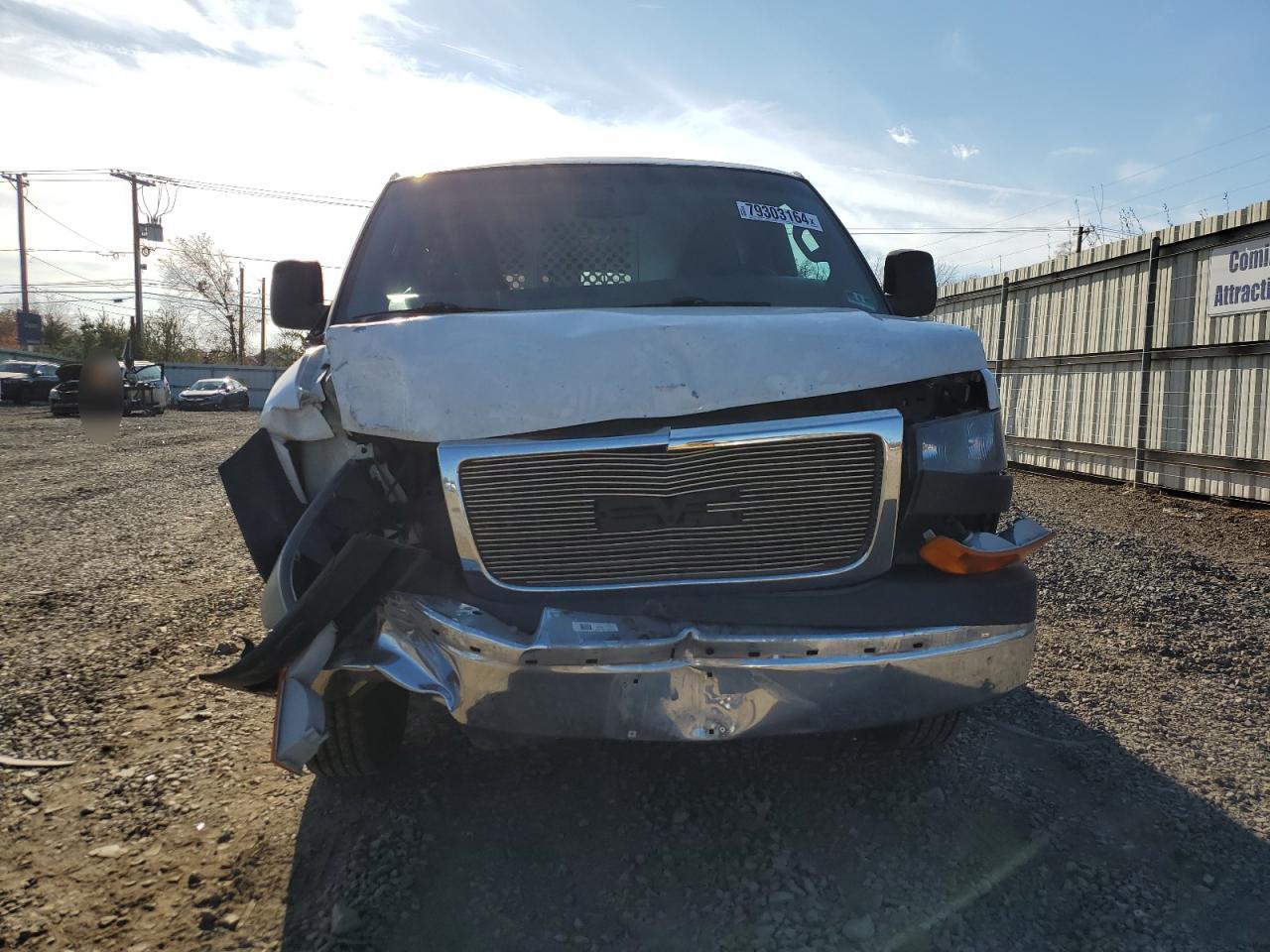 2017 GMC Savana VIN 1GTW7AFF5H1288238 Copart auction photo, front end / side damage thumbnail 5