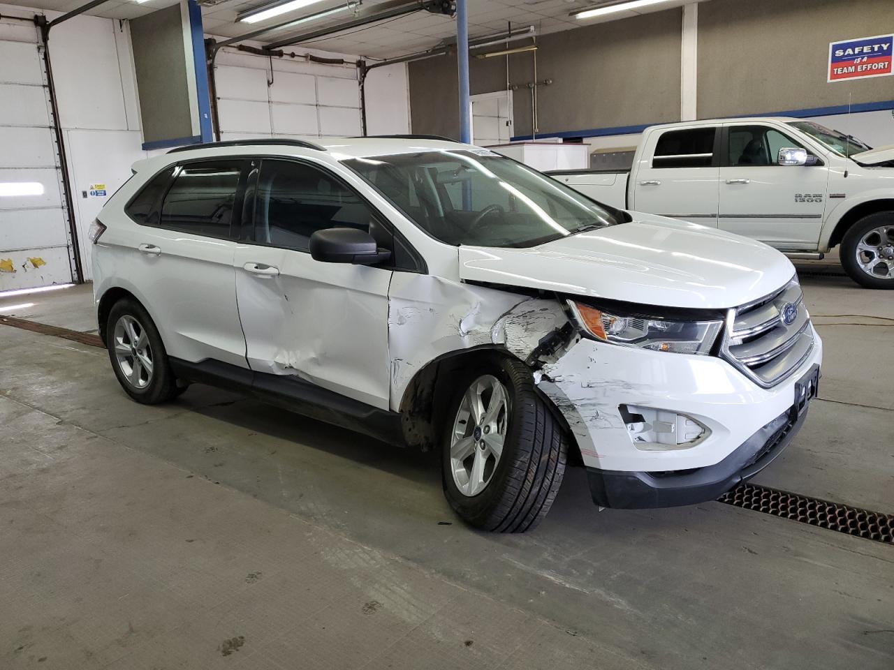 2017 Ford Edge VIN 2FMPK3G94HBC63399 Copart auction photo, side / front end damage thumbnail 4